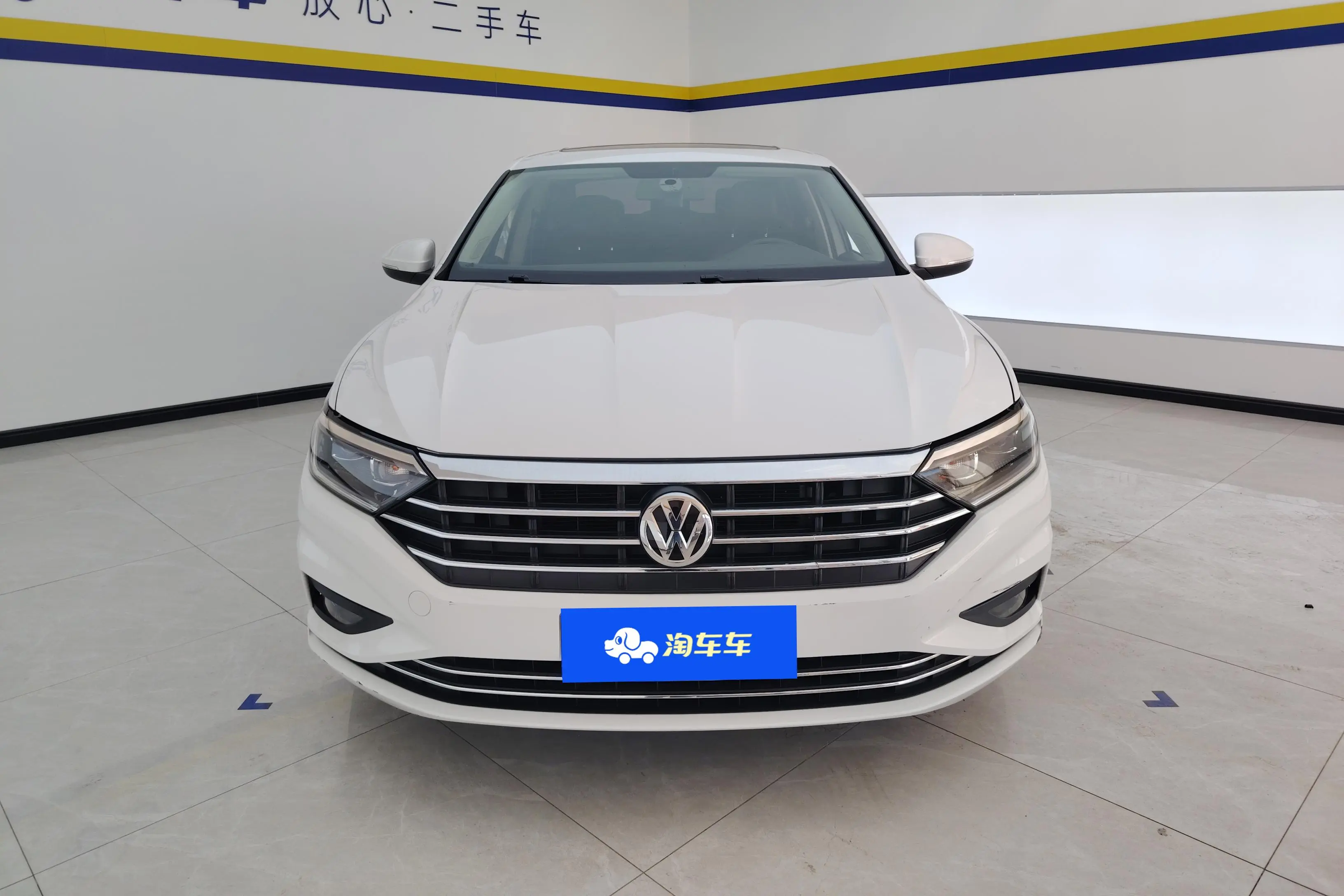 Volkswagen Sagitar  из Китая