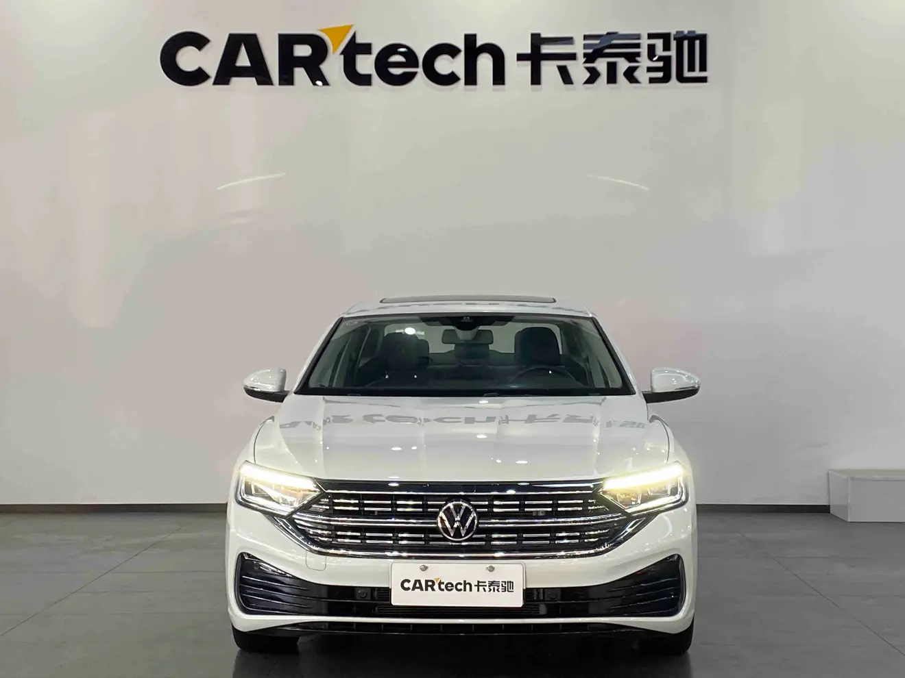 Volkswagen Sagitar  из Китая