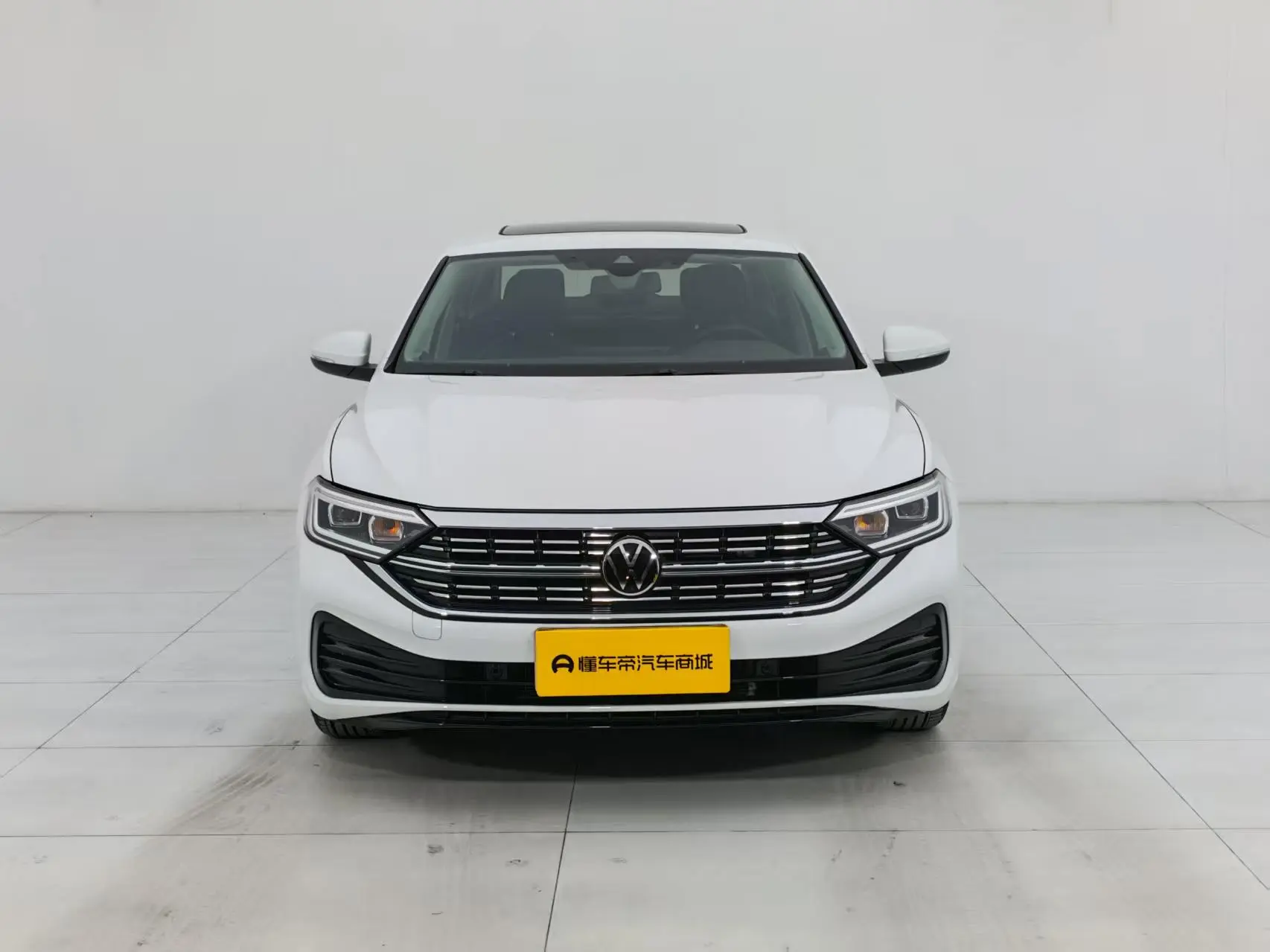 Volkswagen Sagitar  из Китая