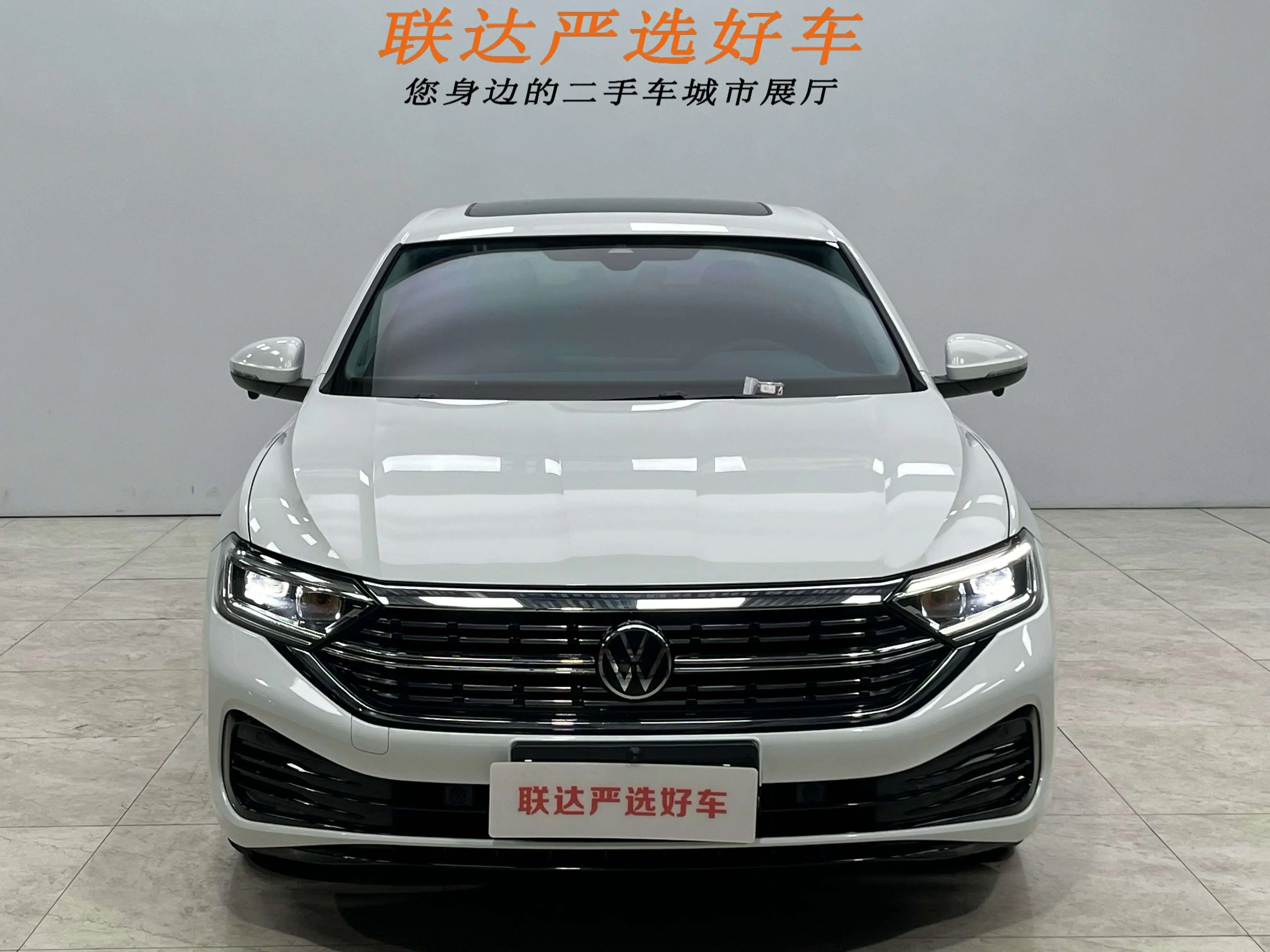 Volkswagen Sagitar  из Китая