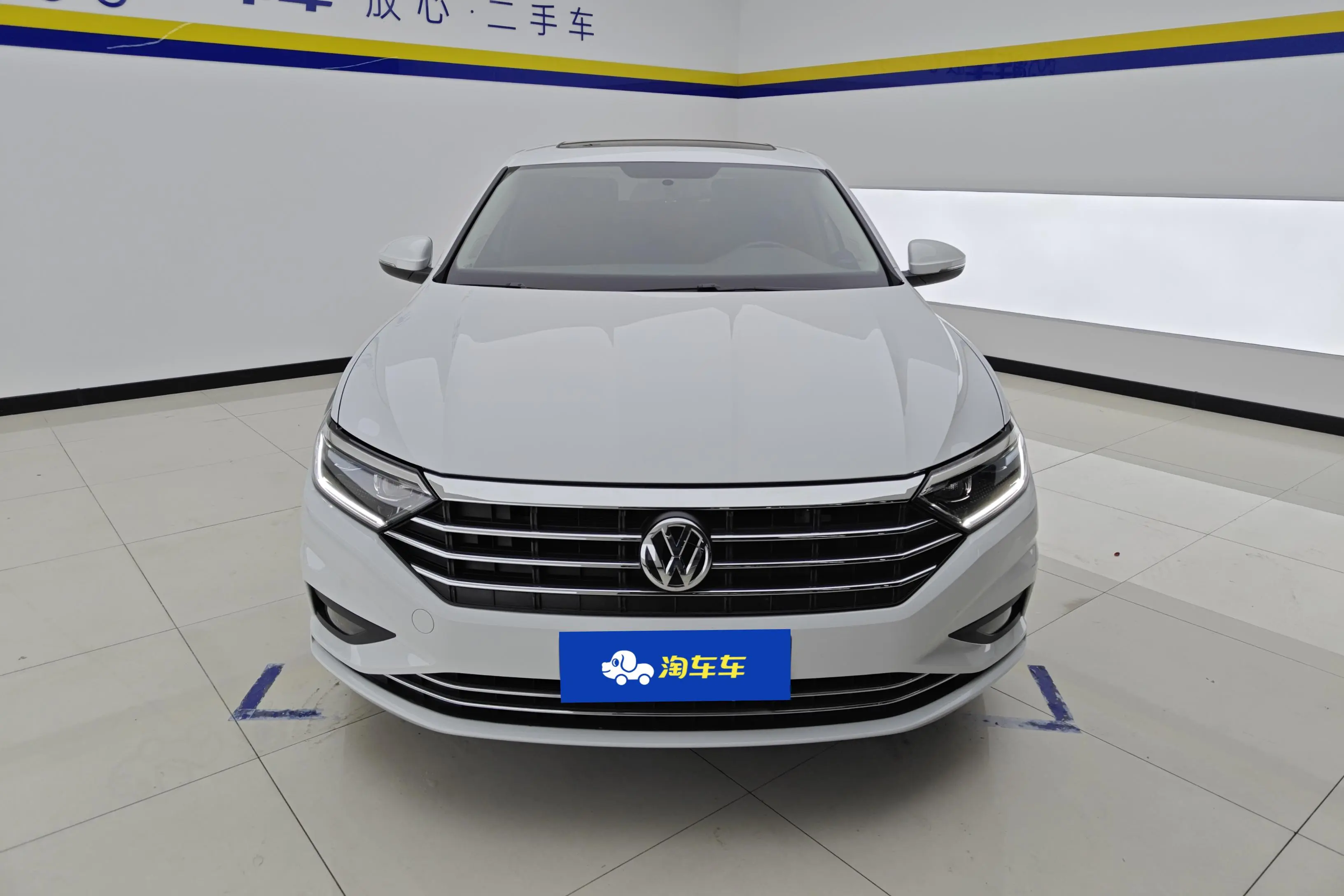 Volkswagen Sagitar  из Китая