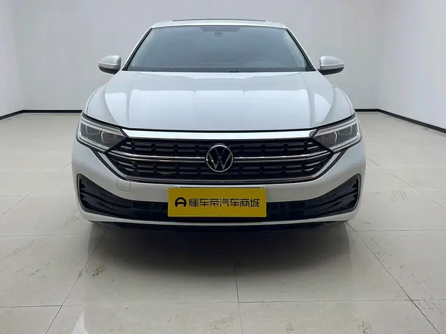 Volkswagen Sagitar  из Китая