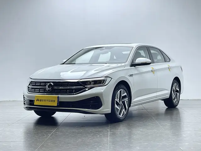 Volkswagen Sagitar  из Китая