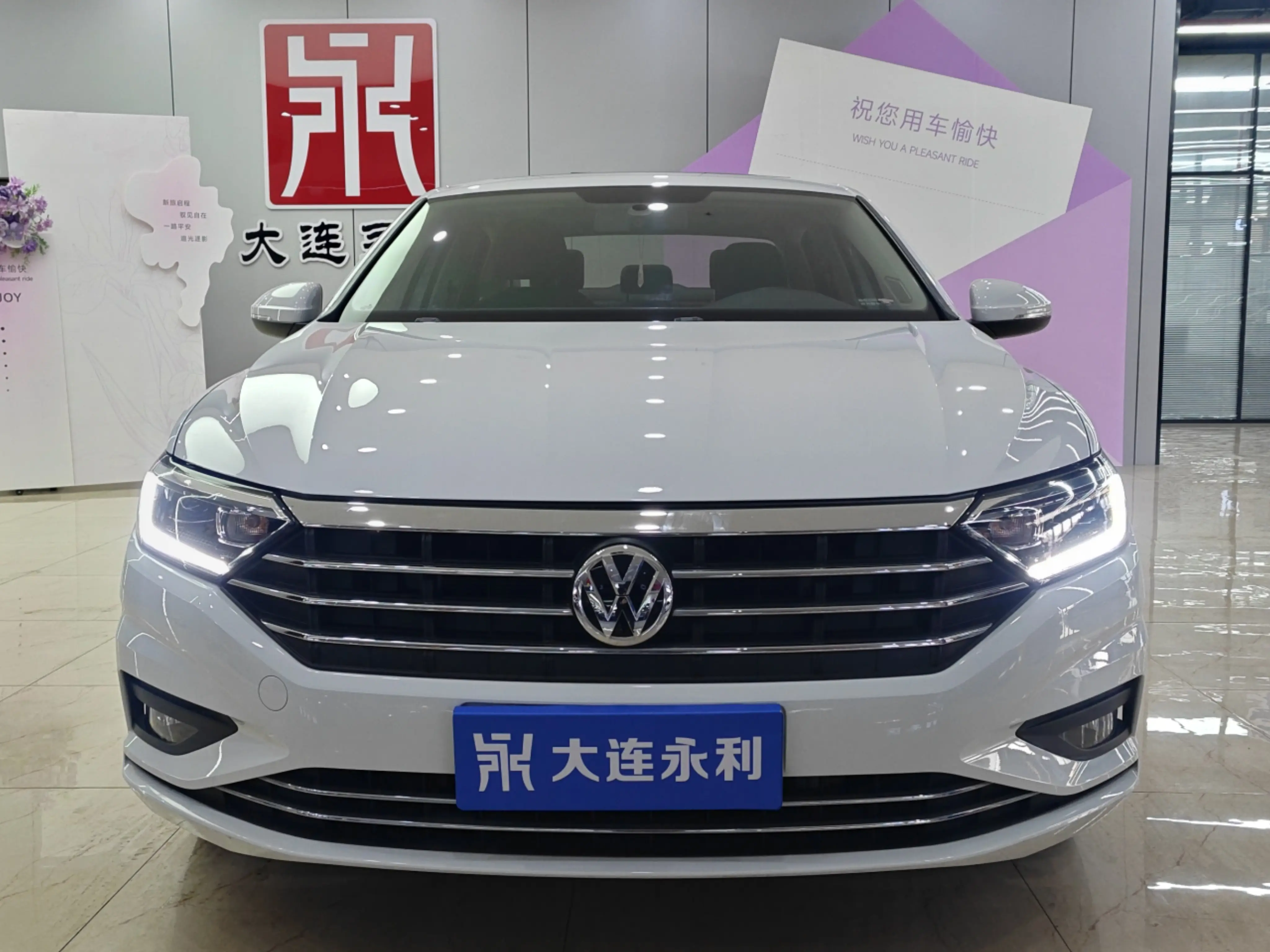 Volkswagen Sagitar  из Китая