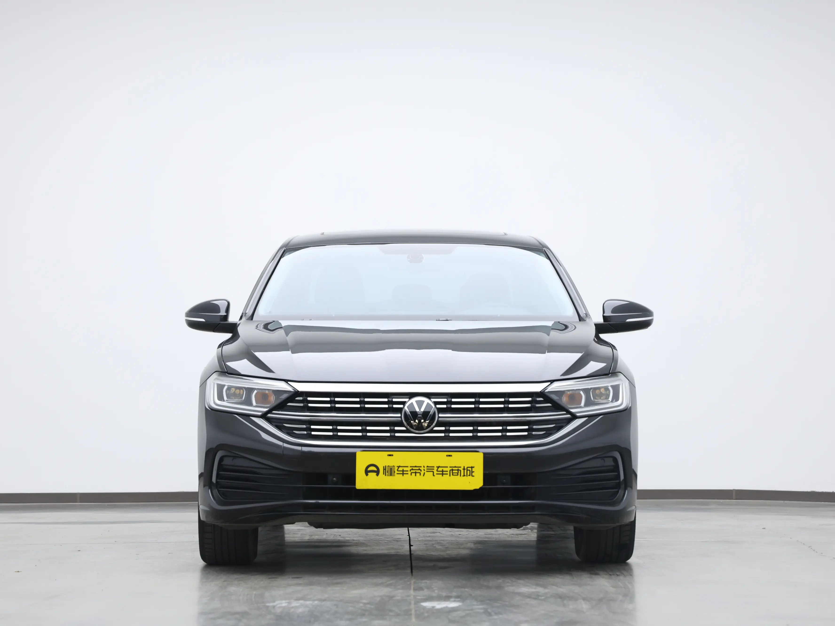 Volkswagen Sagitar  из Китая