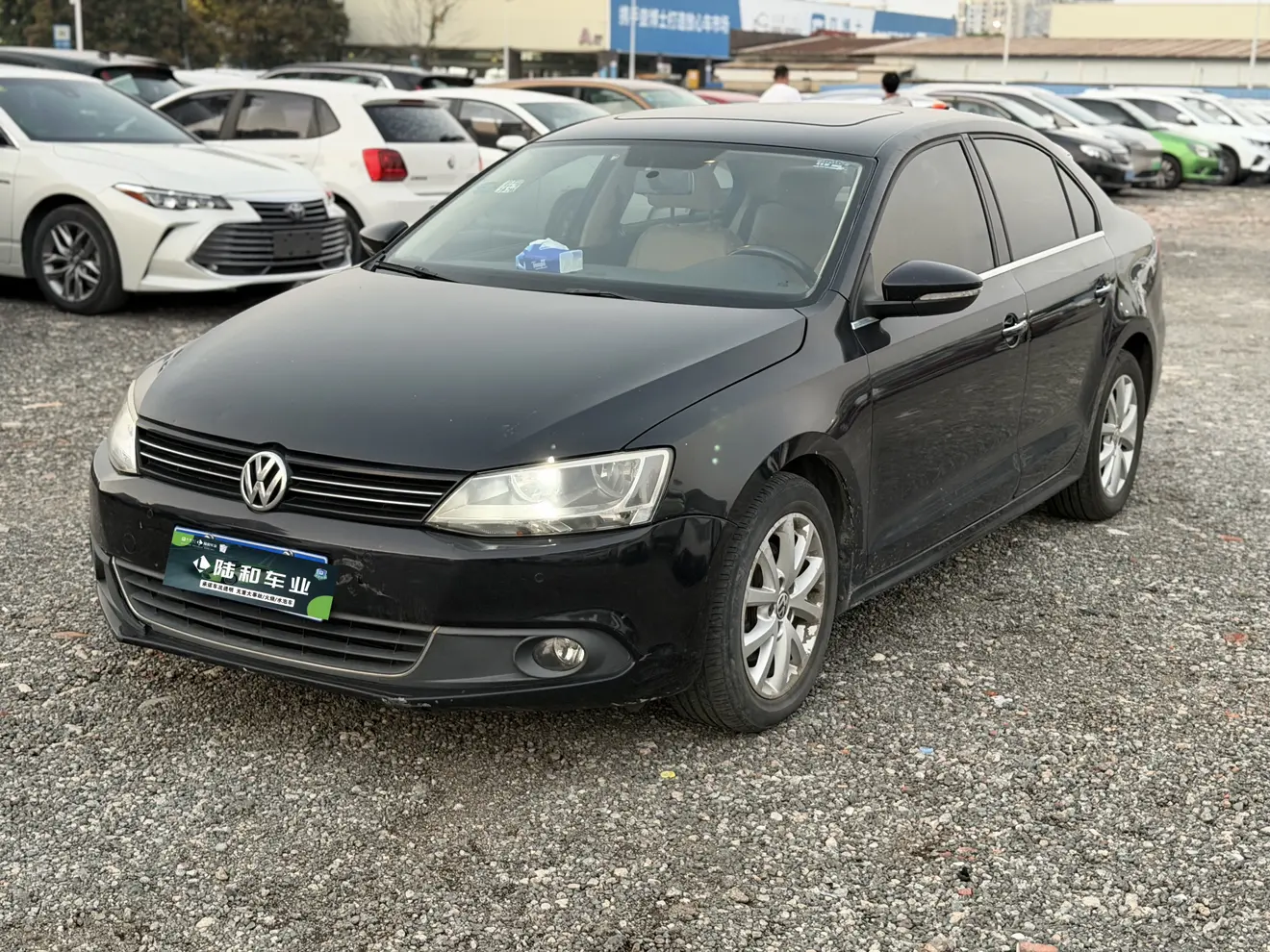 Volkswagen Sagitar  из Китая