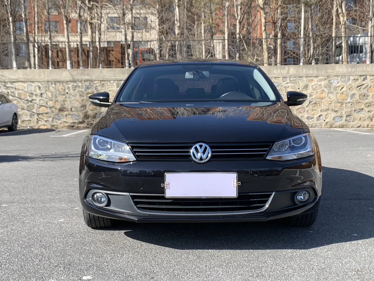 Volkswagen Sagitar  из Китая