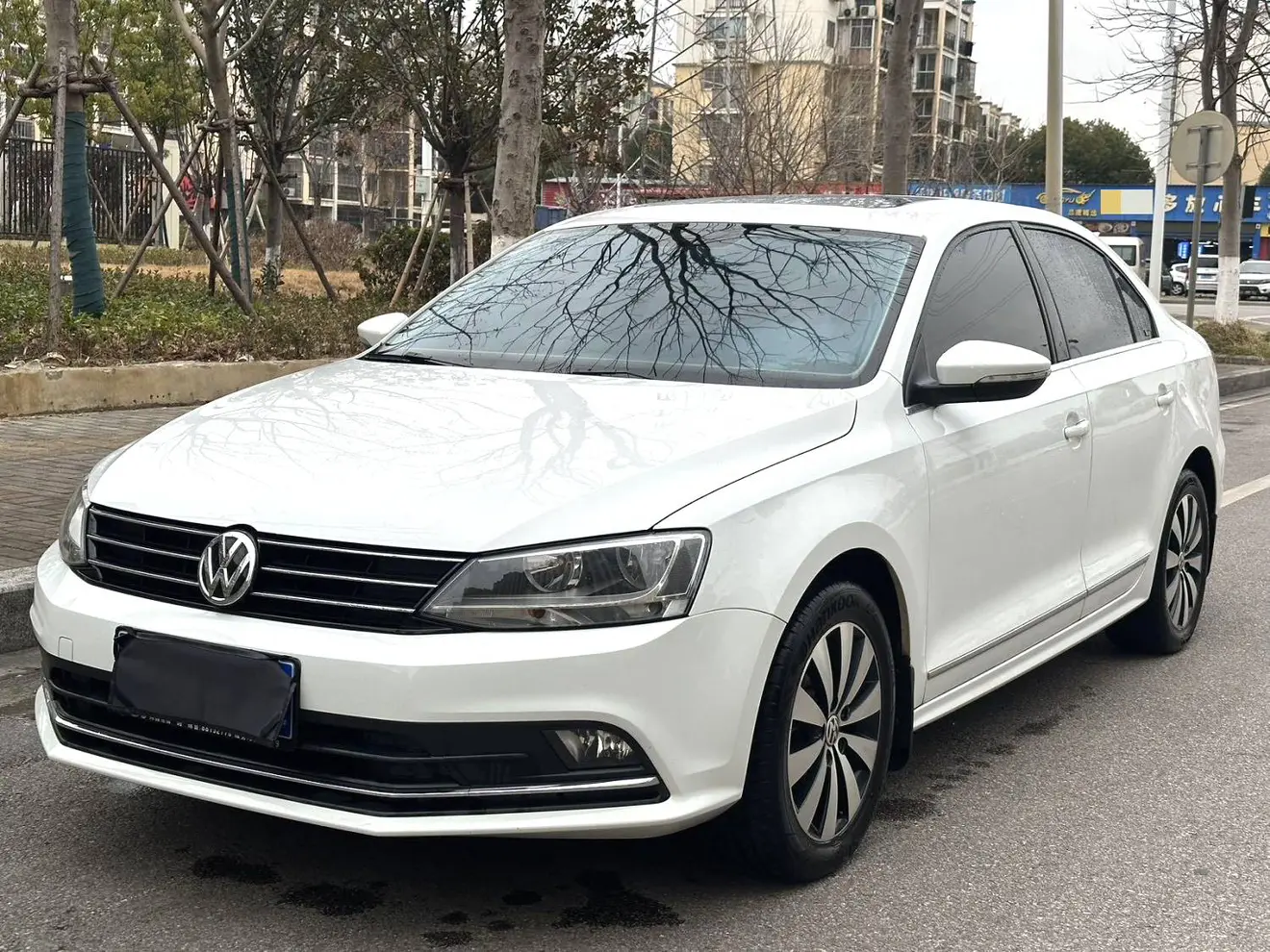 Volkswagen Sagitar  из Китая