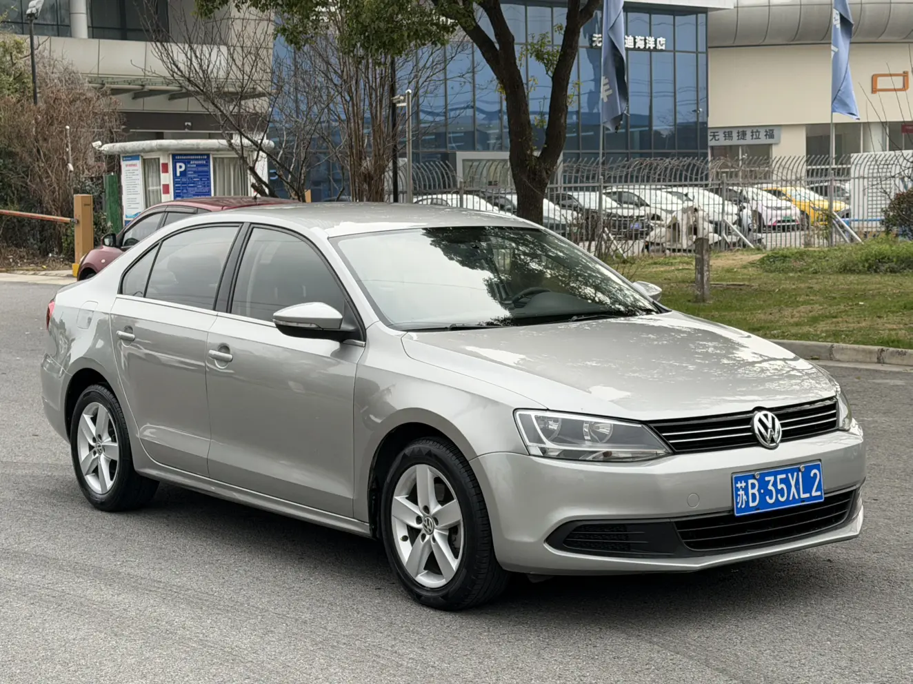 Volkswagen Sagitar  из Китая