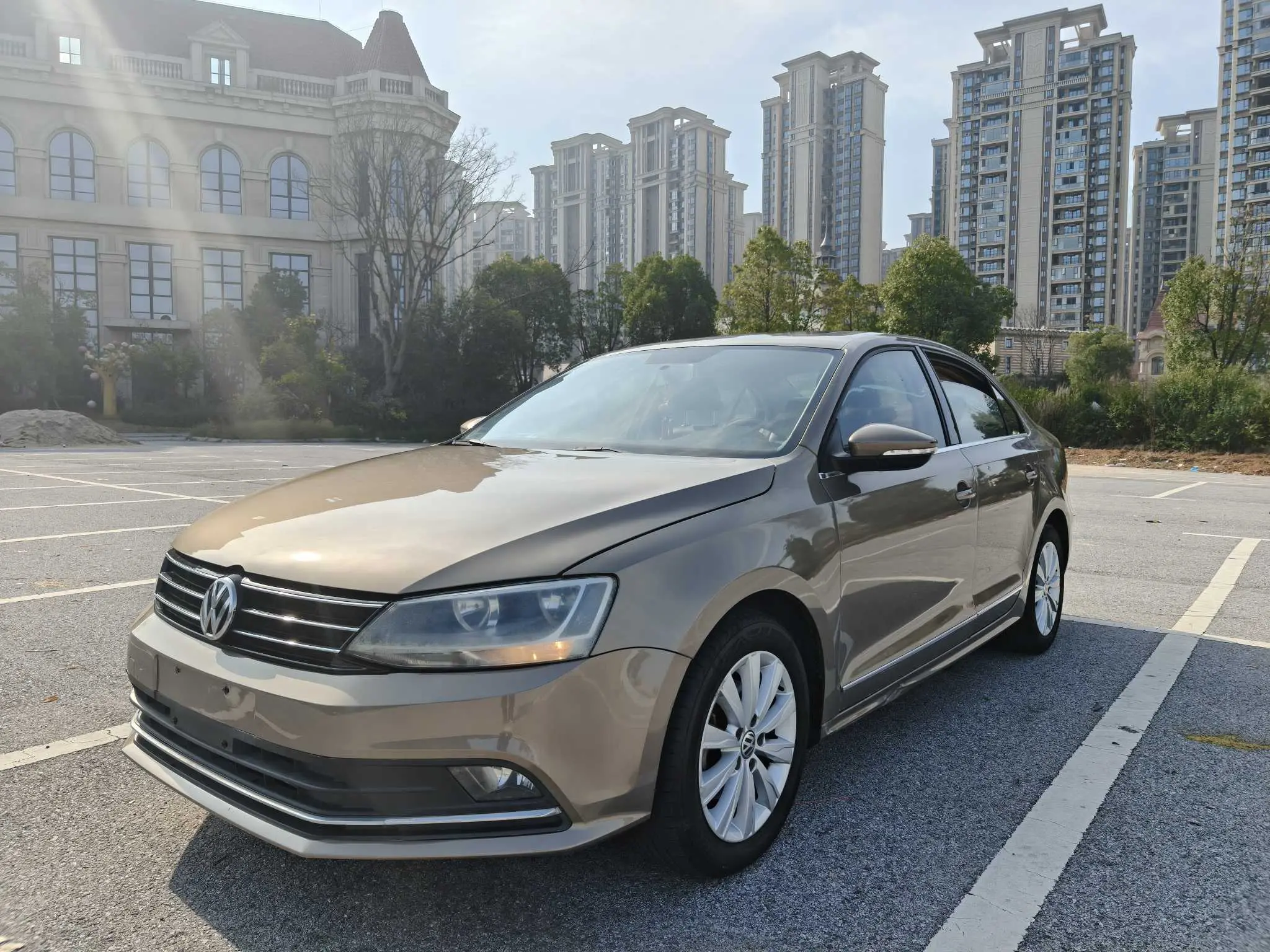 Volkswagen Sagitar  из Китая