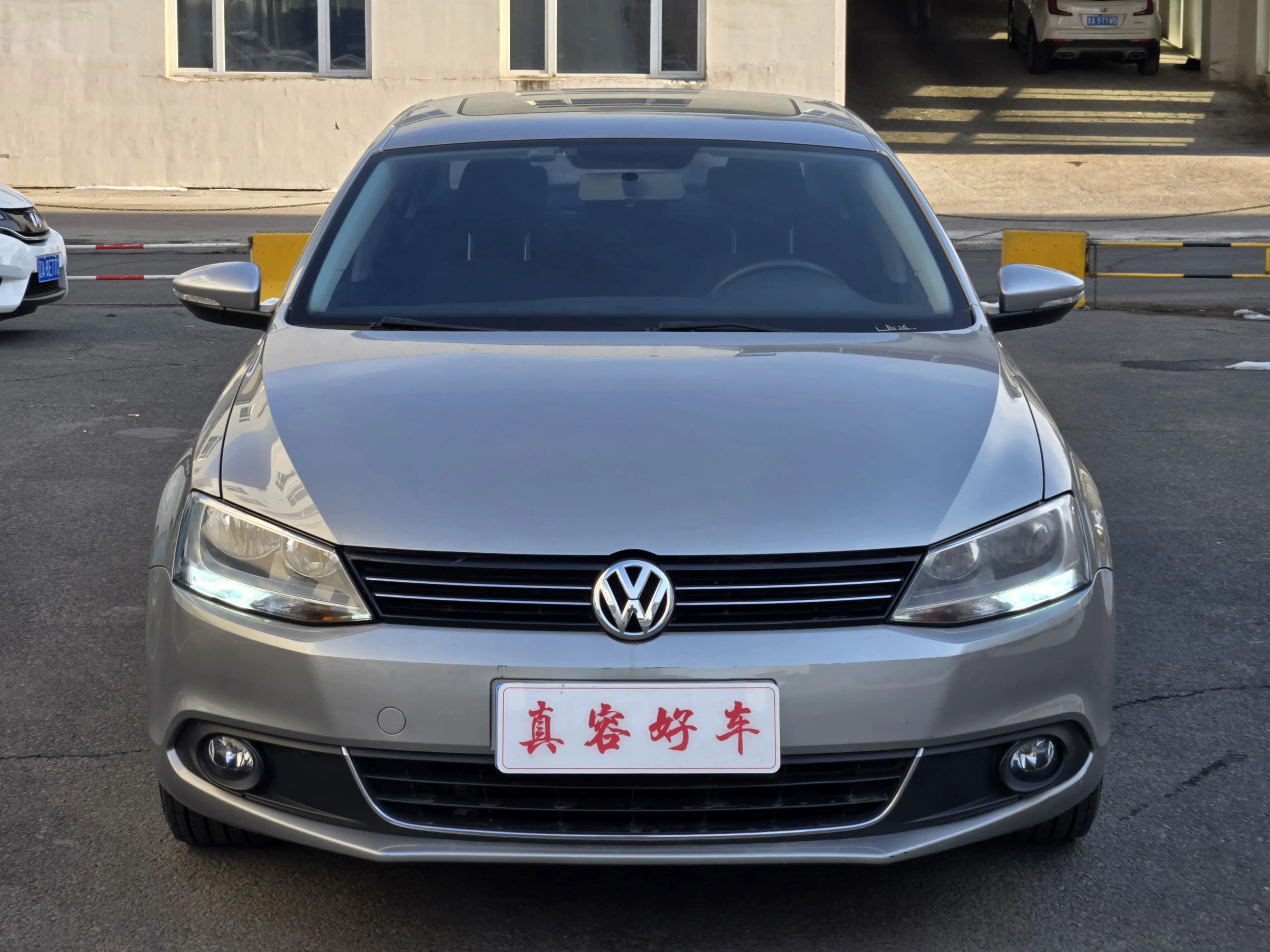 Volkswagen Sagitar  из Китая