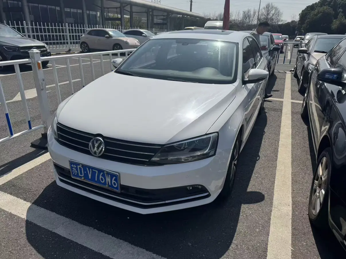 Volkswagen Sagitar  из Китая