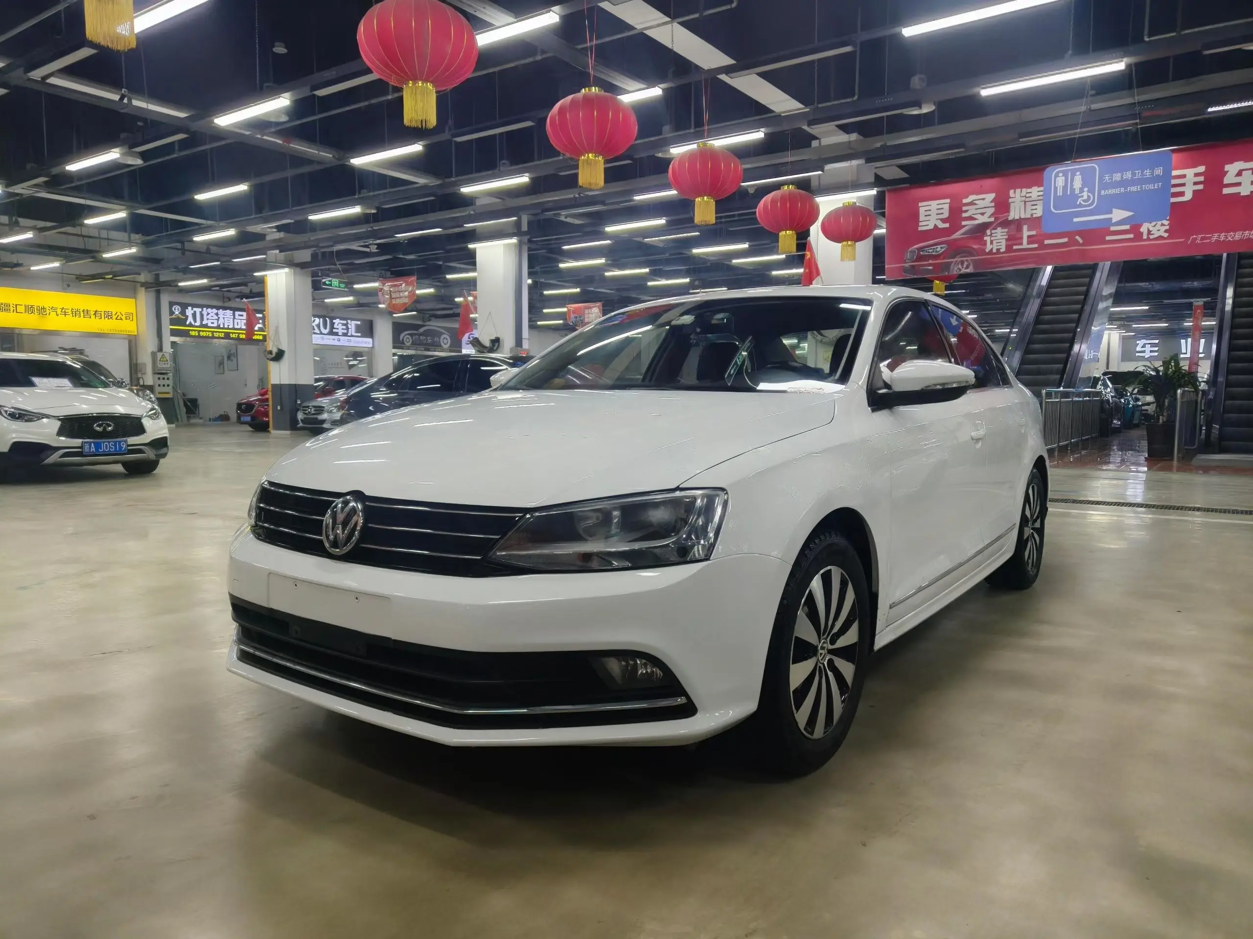 Volkswagen Sagitar  из Китая