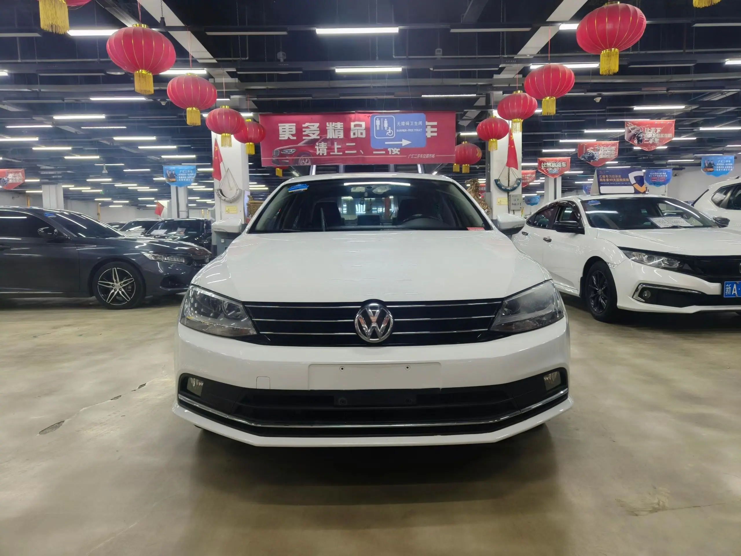 Volkswagen Sagitar  из Китая