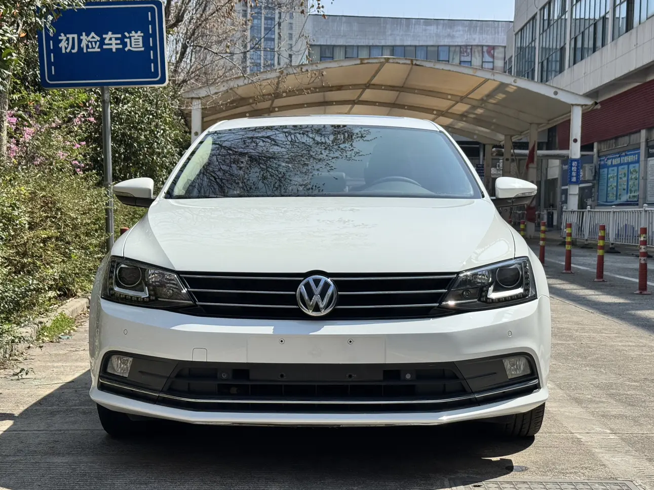 Volkswagen Sagitar  из Китая