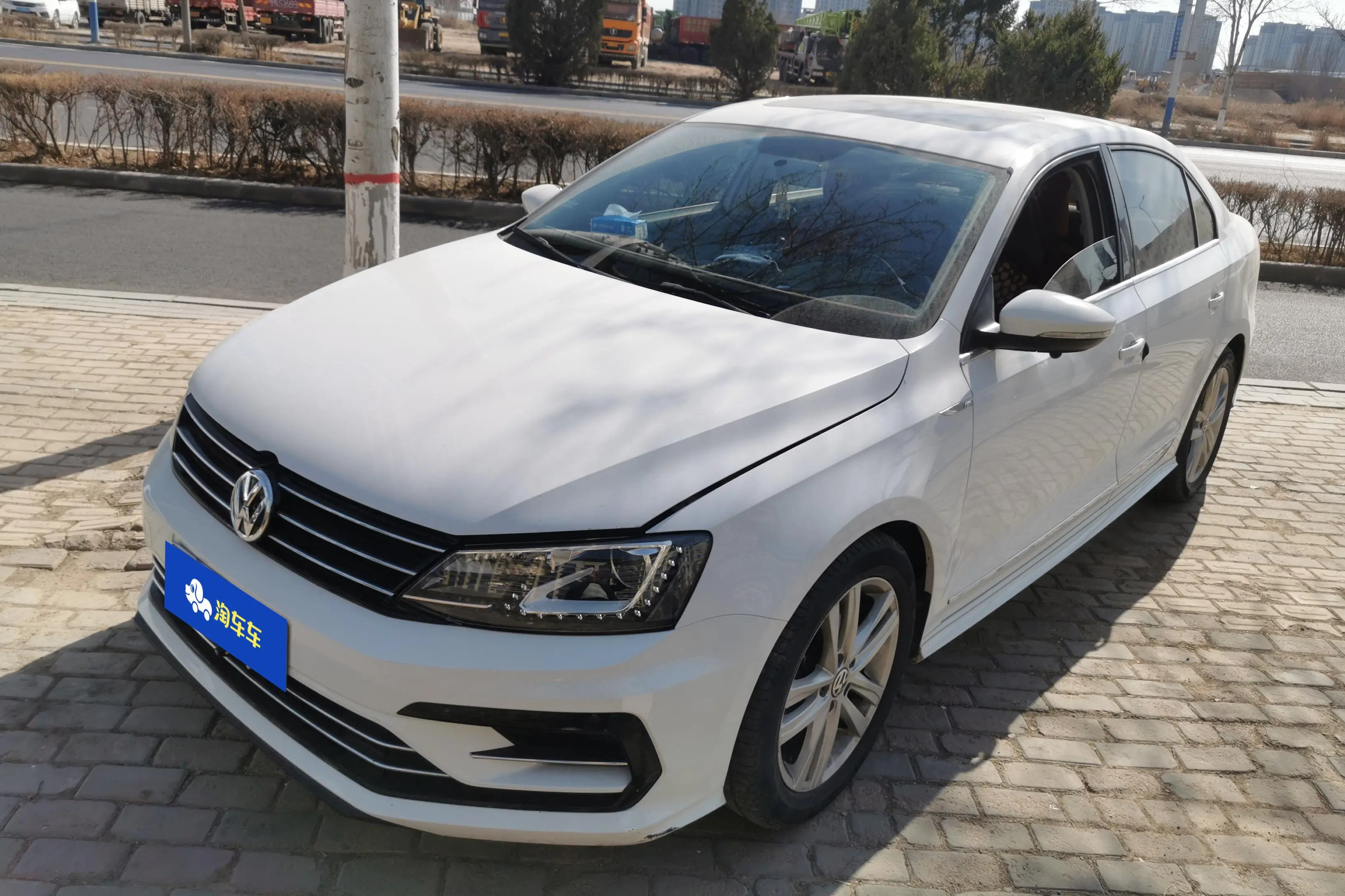 Volkswagen Sagitar  из Китая