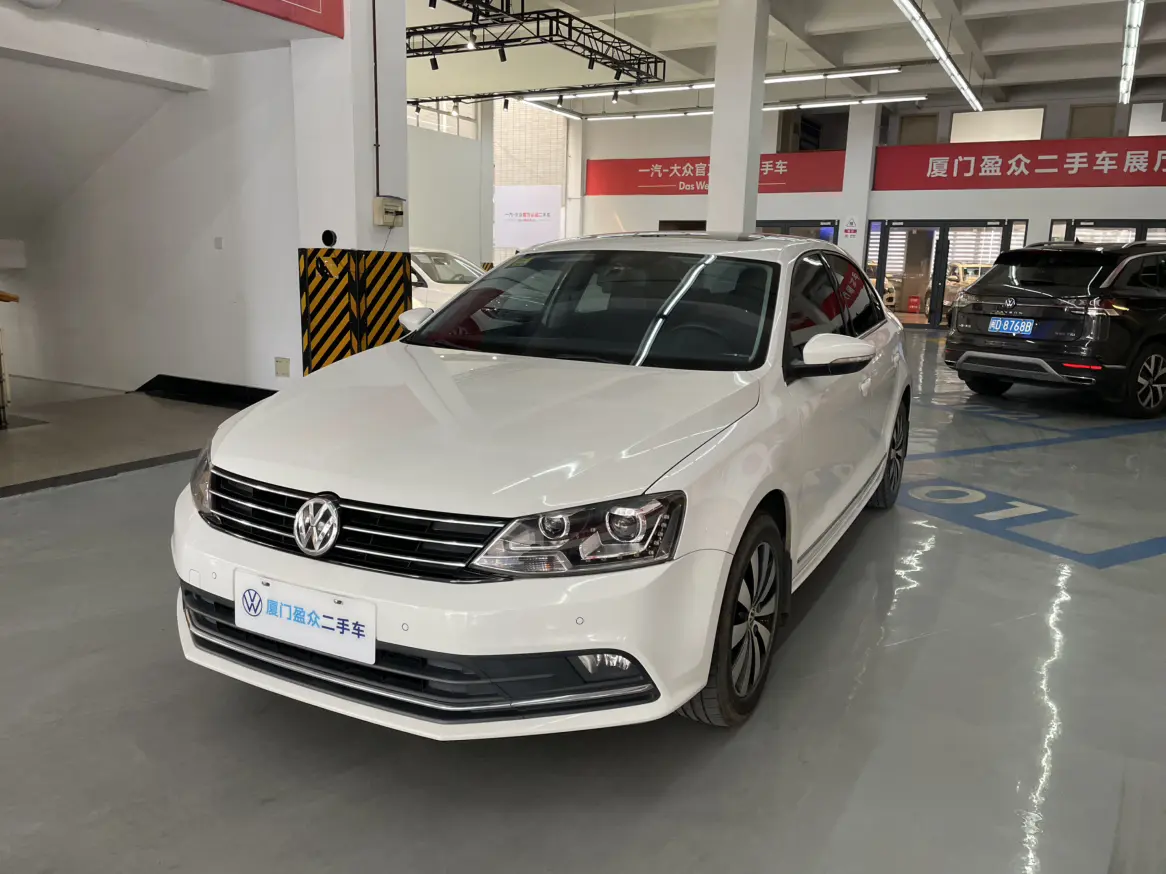 Volkswagen Sagitar  из Китая