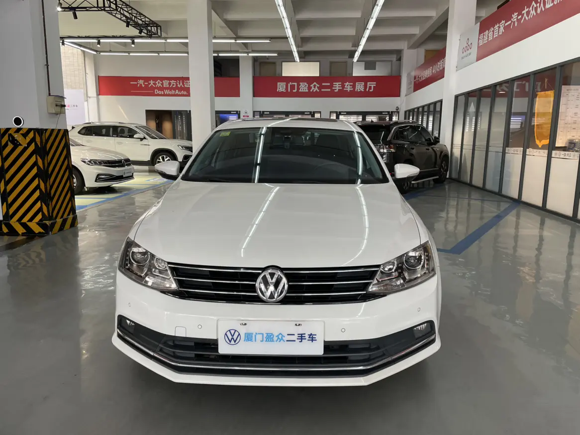 Volkswagen Sagitar  из Китая