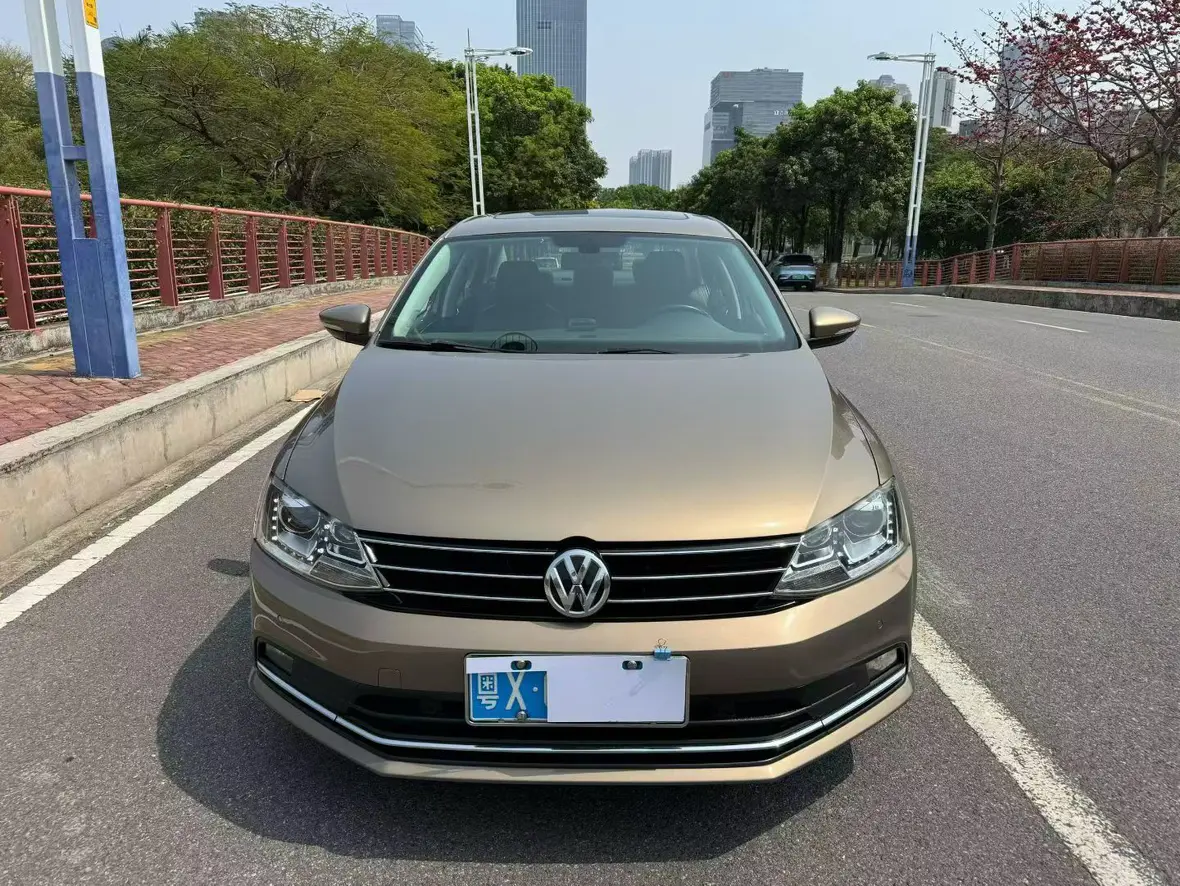 Volkswagen Sagitar  из Китая