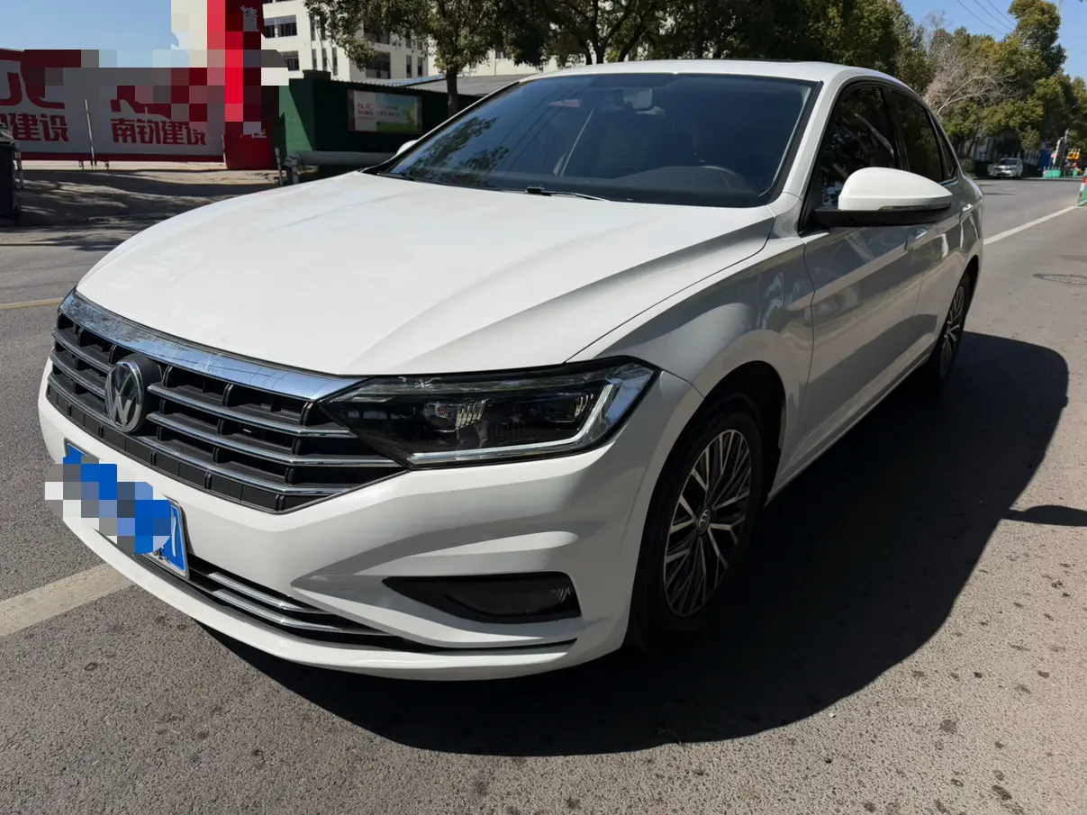 Volkswagen Sagitar  из Китая