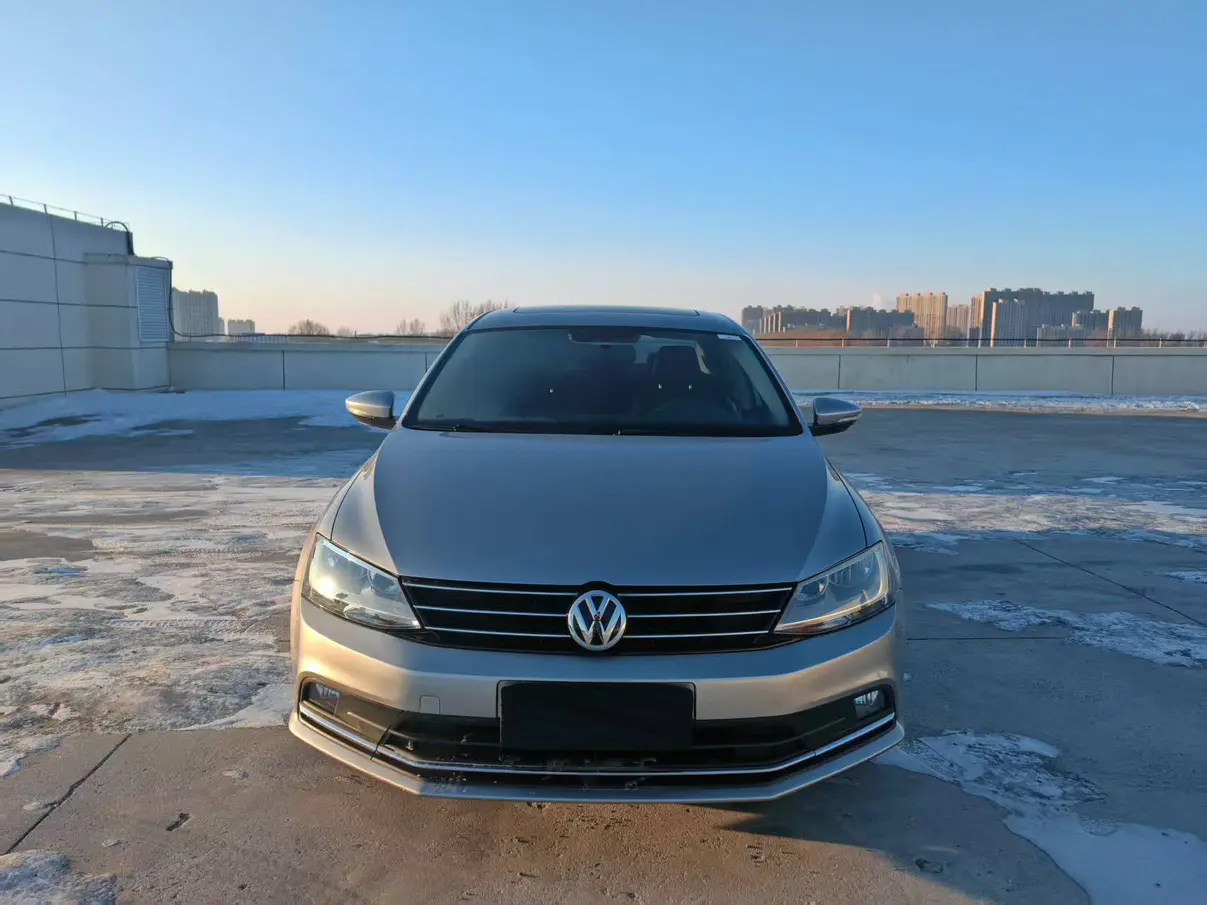 Volkswagen Sagitar  из Китая