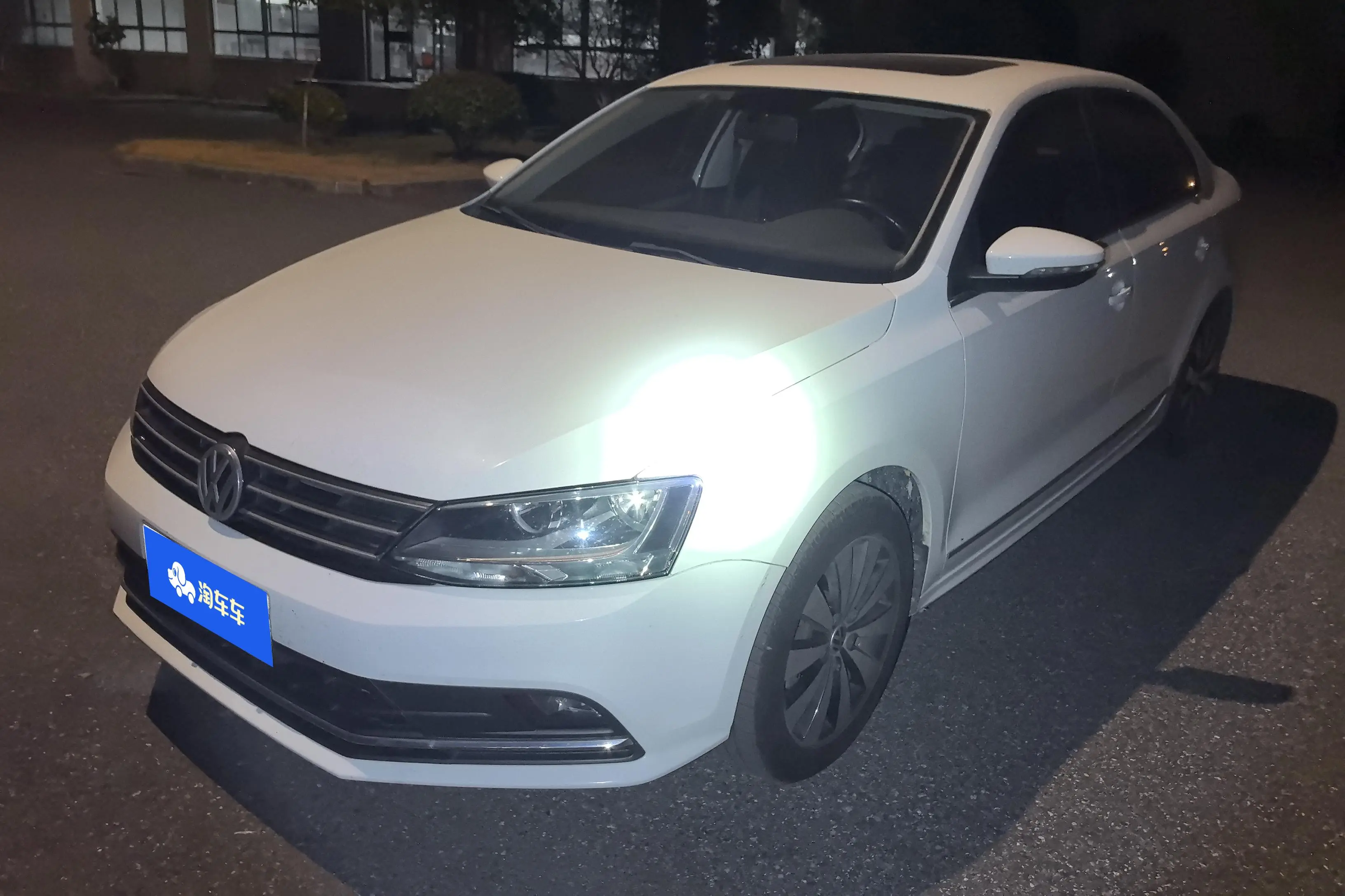 Volkswagen Sagitar  из Китая