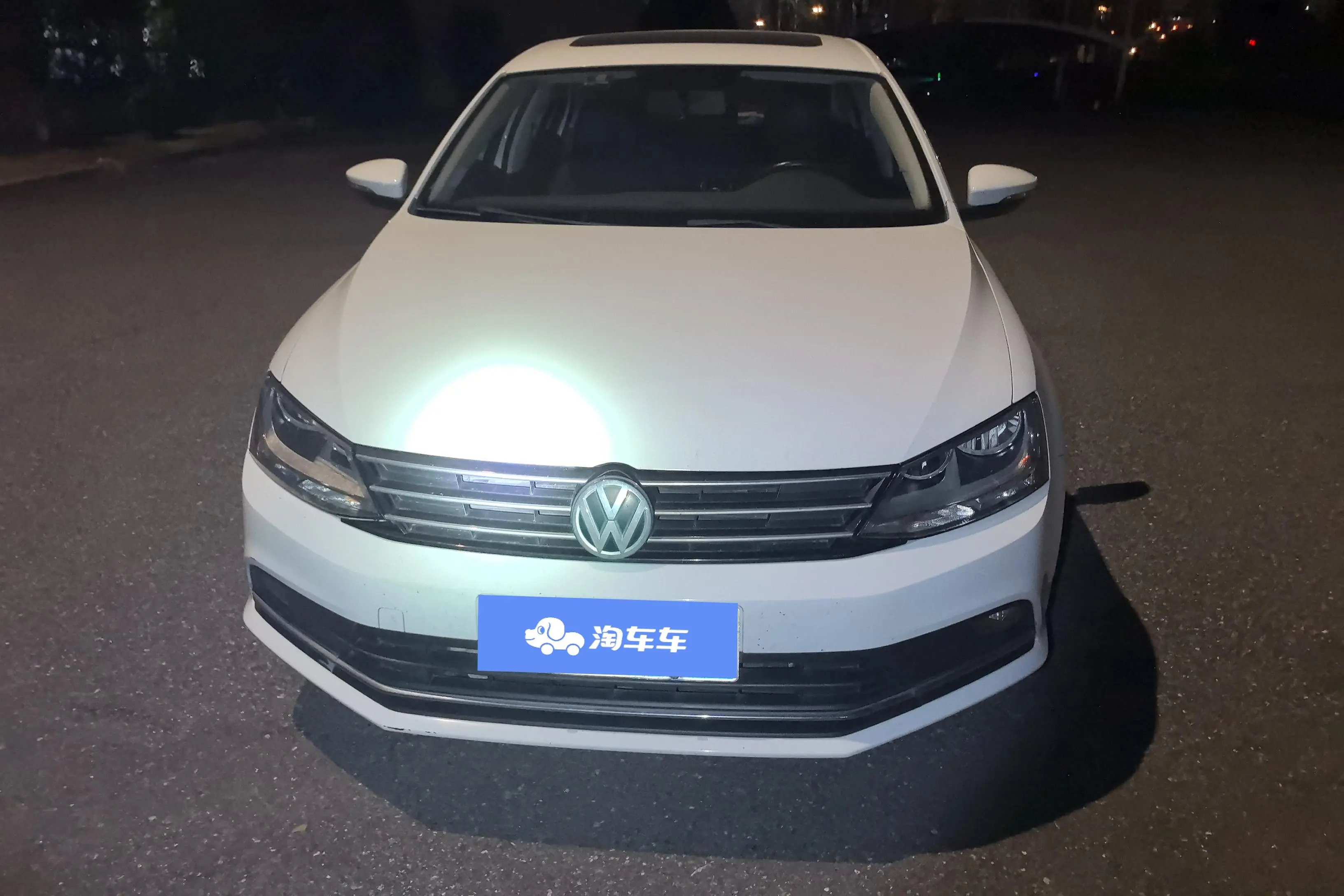 Volkswagen Sagitar  из Китая