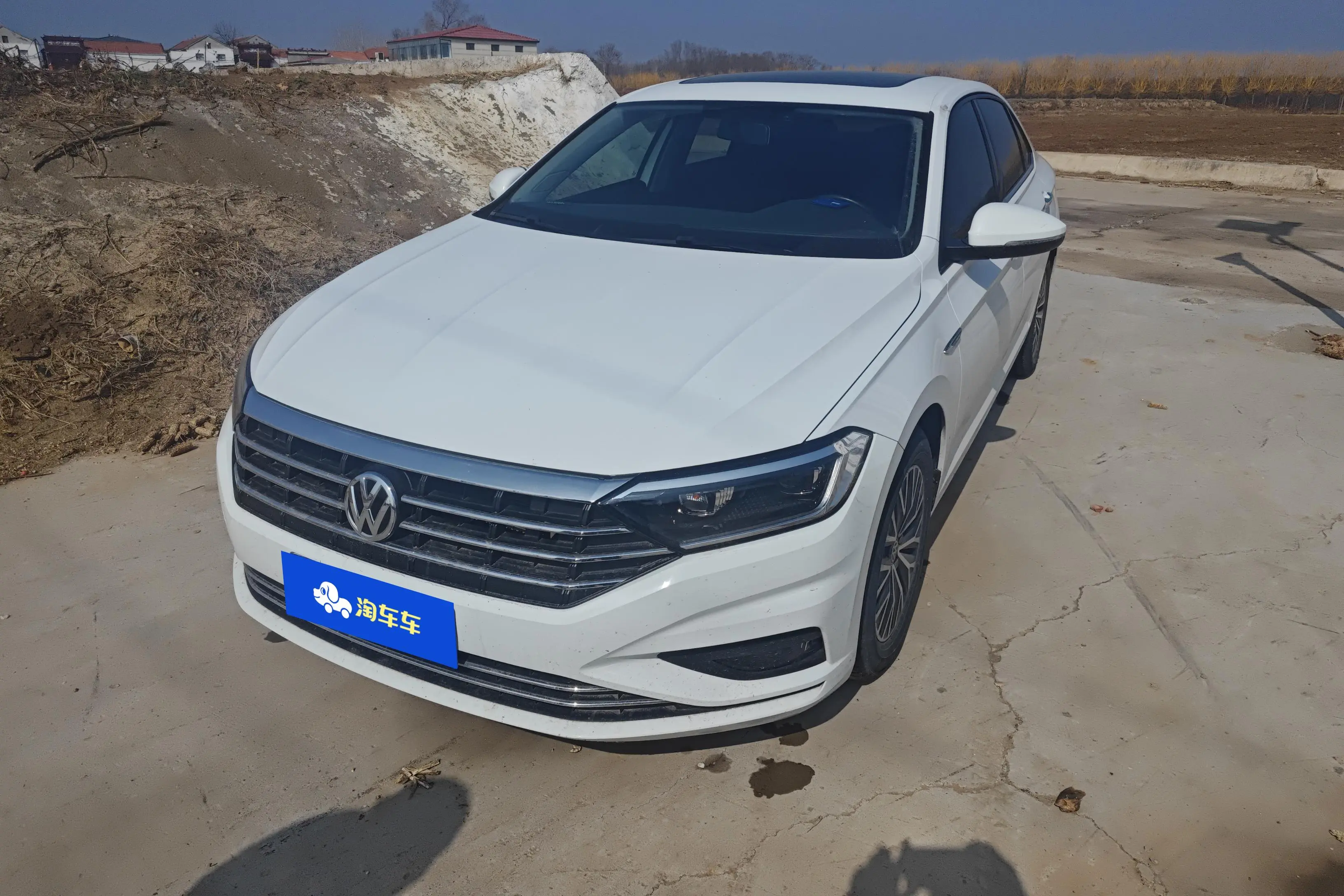 Volkswagen Sagitar  из Китая