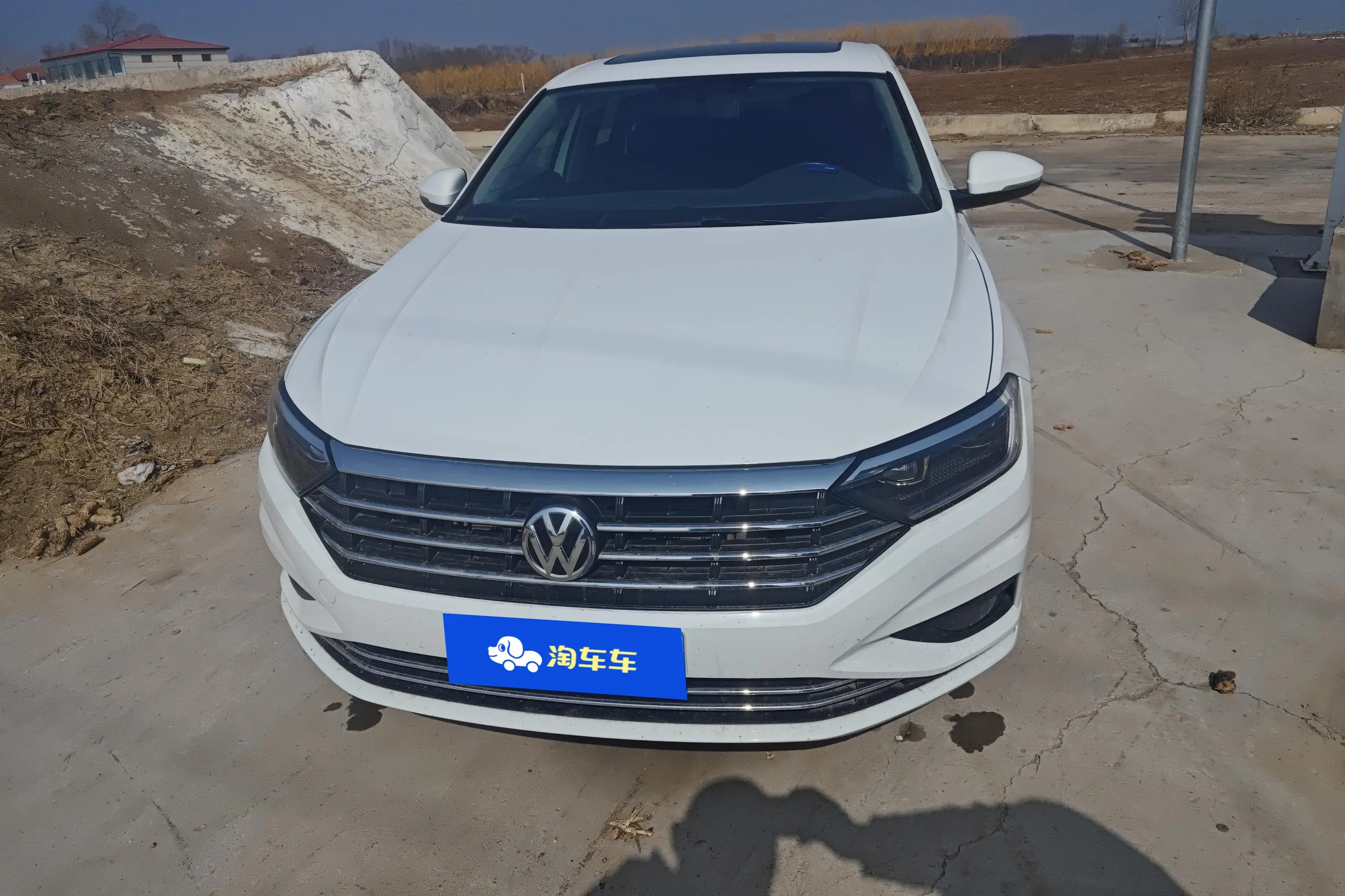 Volkswagen Sagitar  из Китая