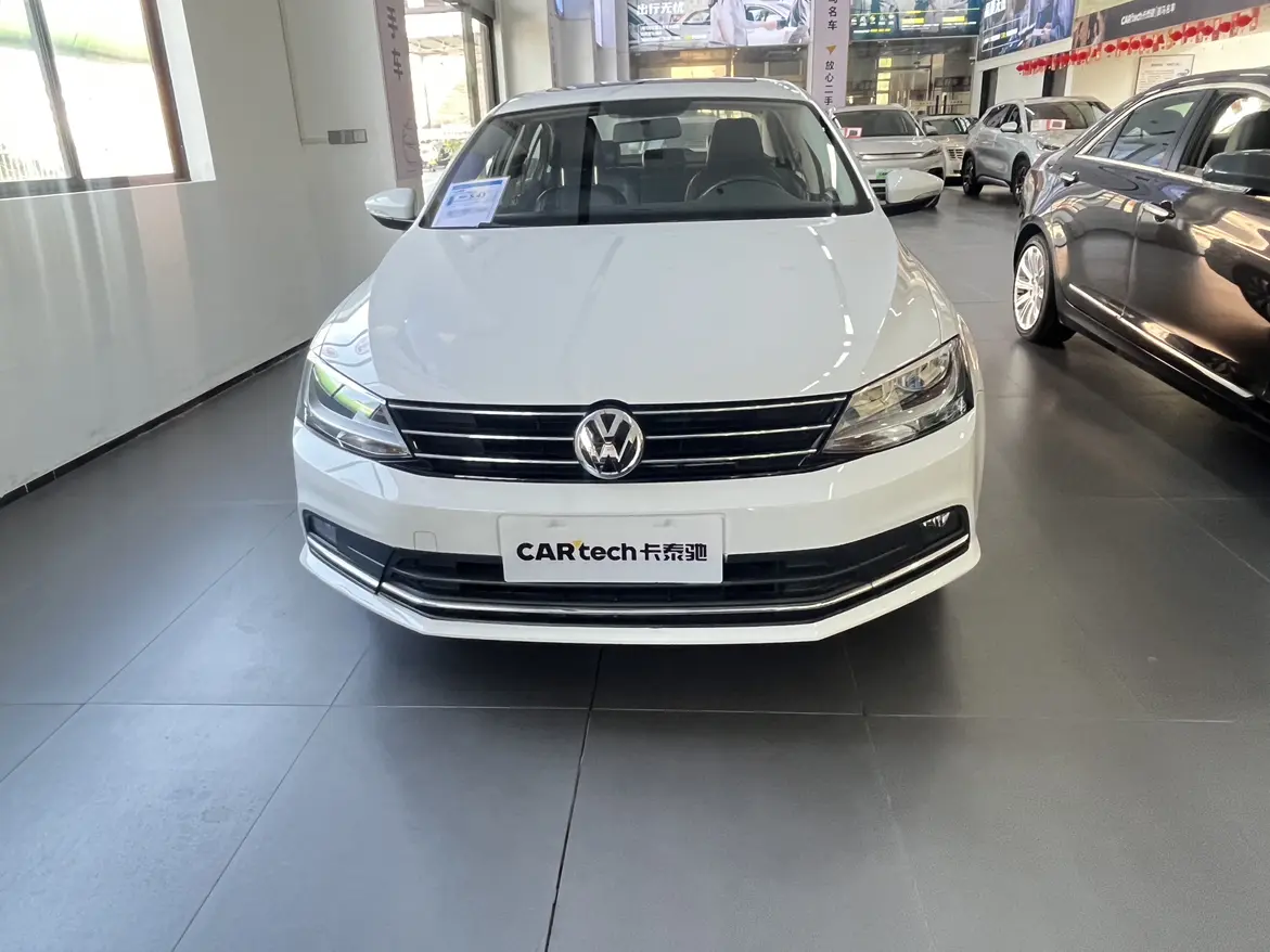 Volkswagen Sagitar  из Китая