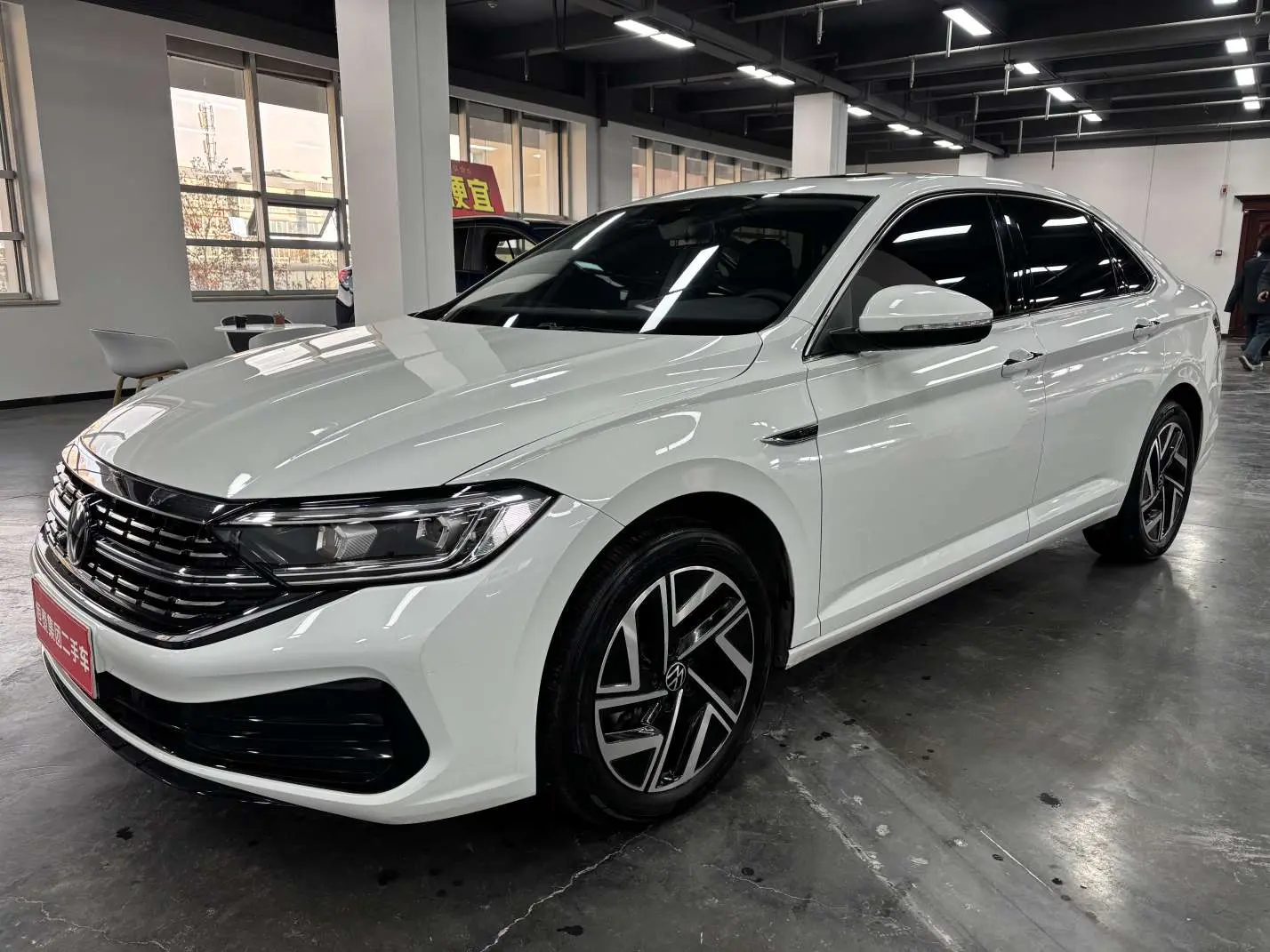 Volkswagen Sagitar  из Китая