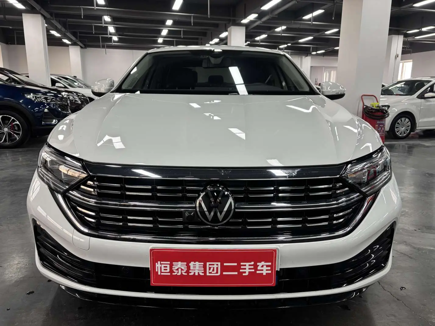 Volkswagen Sagitar  из Китая