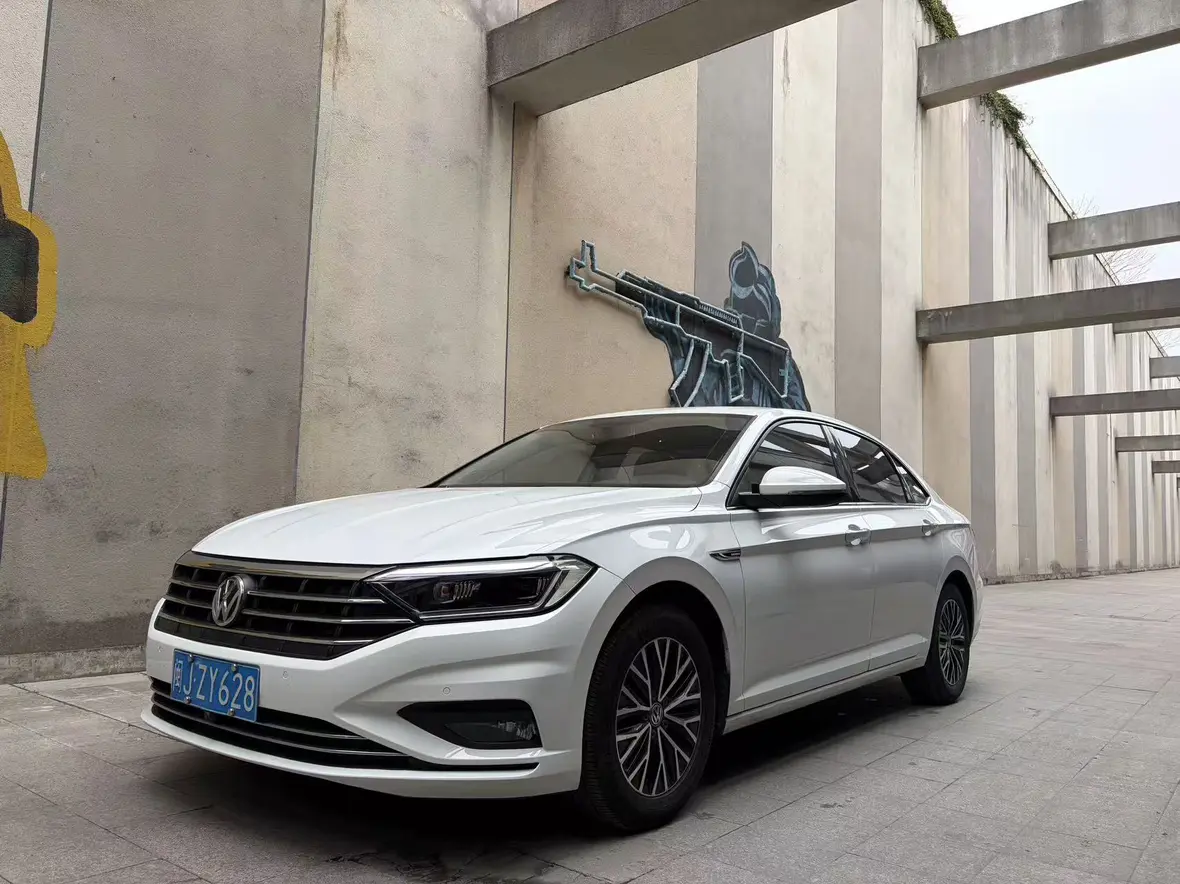 Volkswagen Sagitar  из Китая