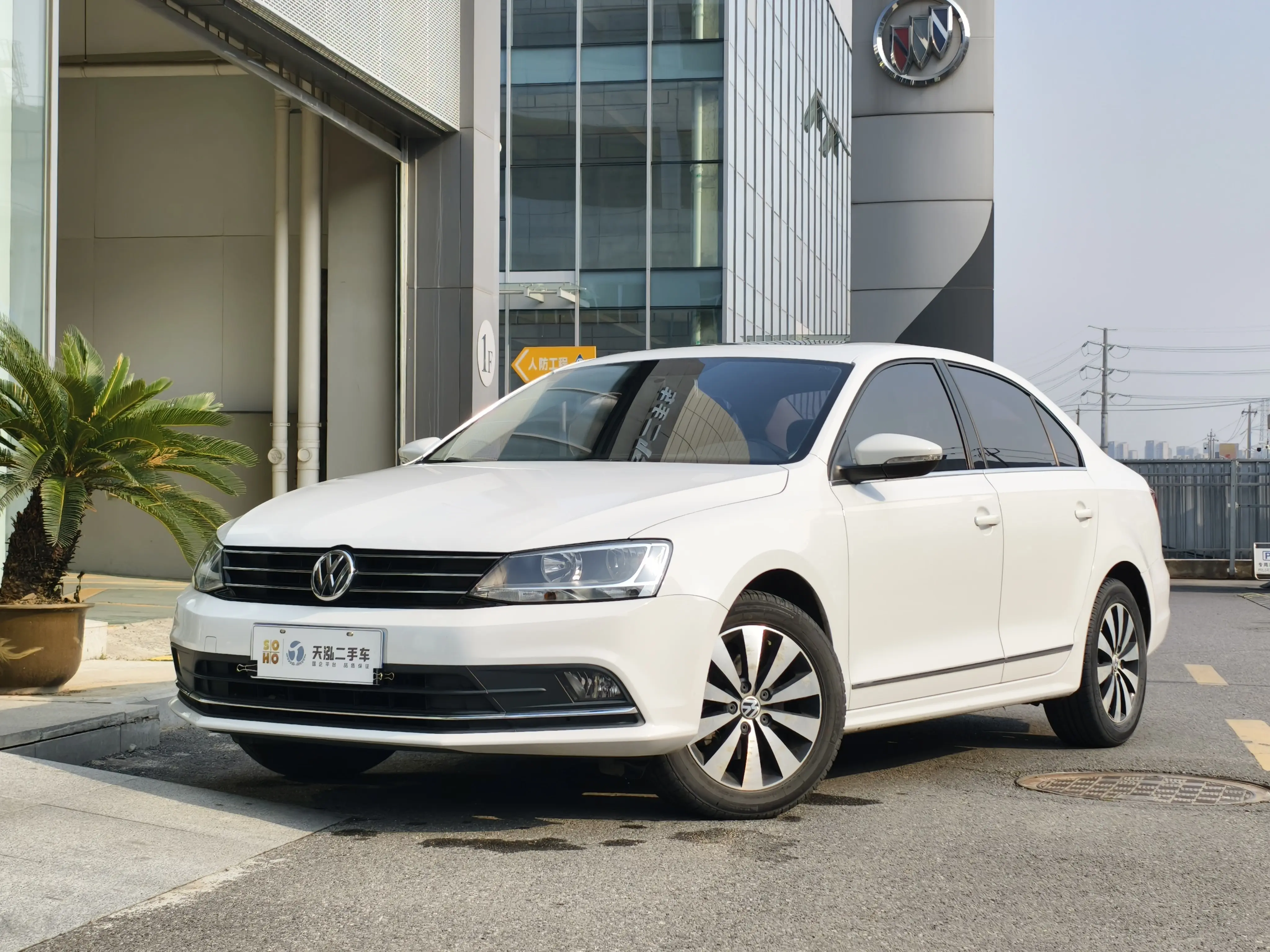 Volkswagen Sagitar  из Китая