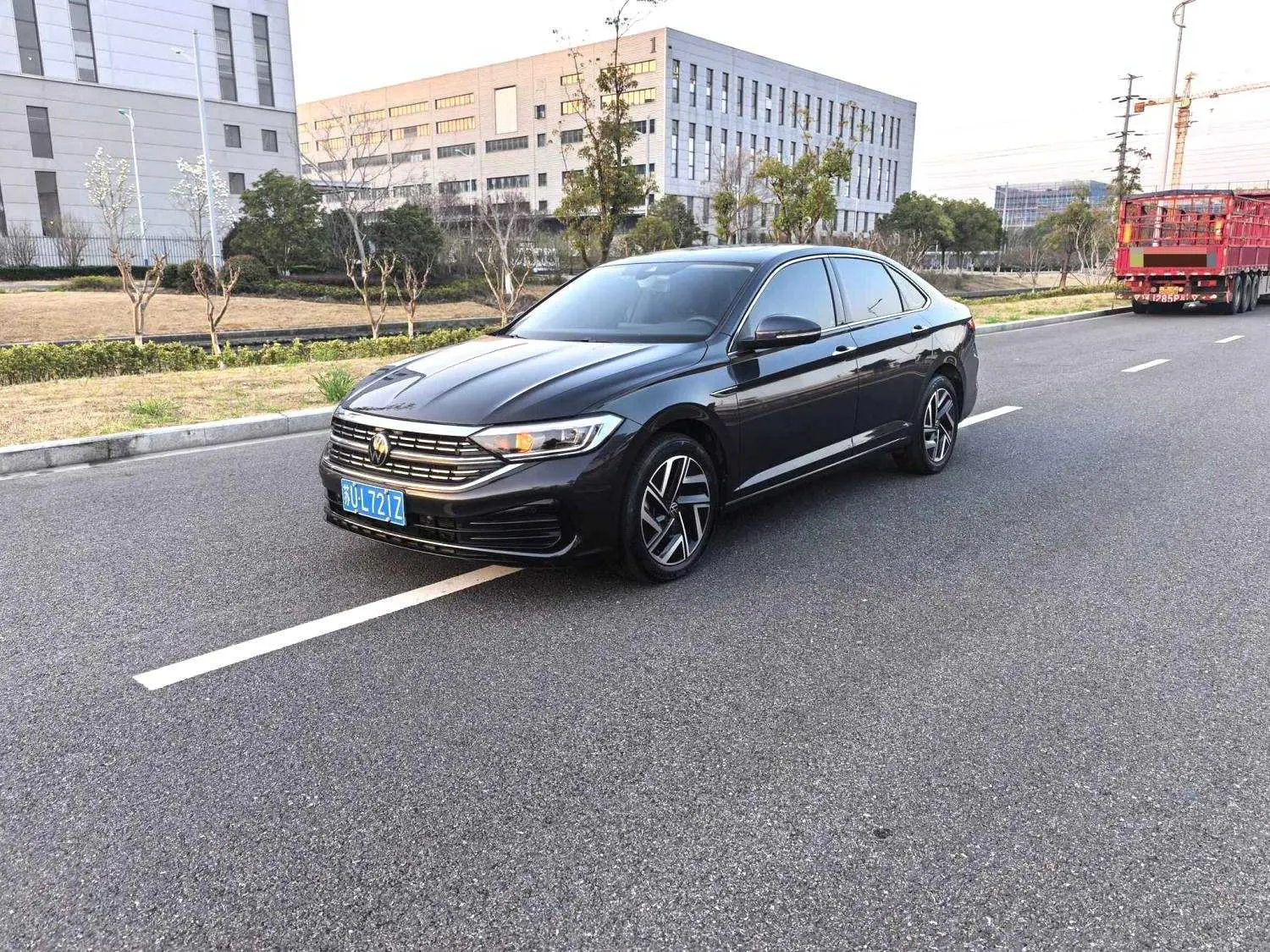 Volkswagen Sagitar  из Китая