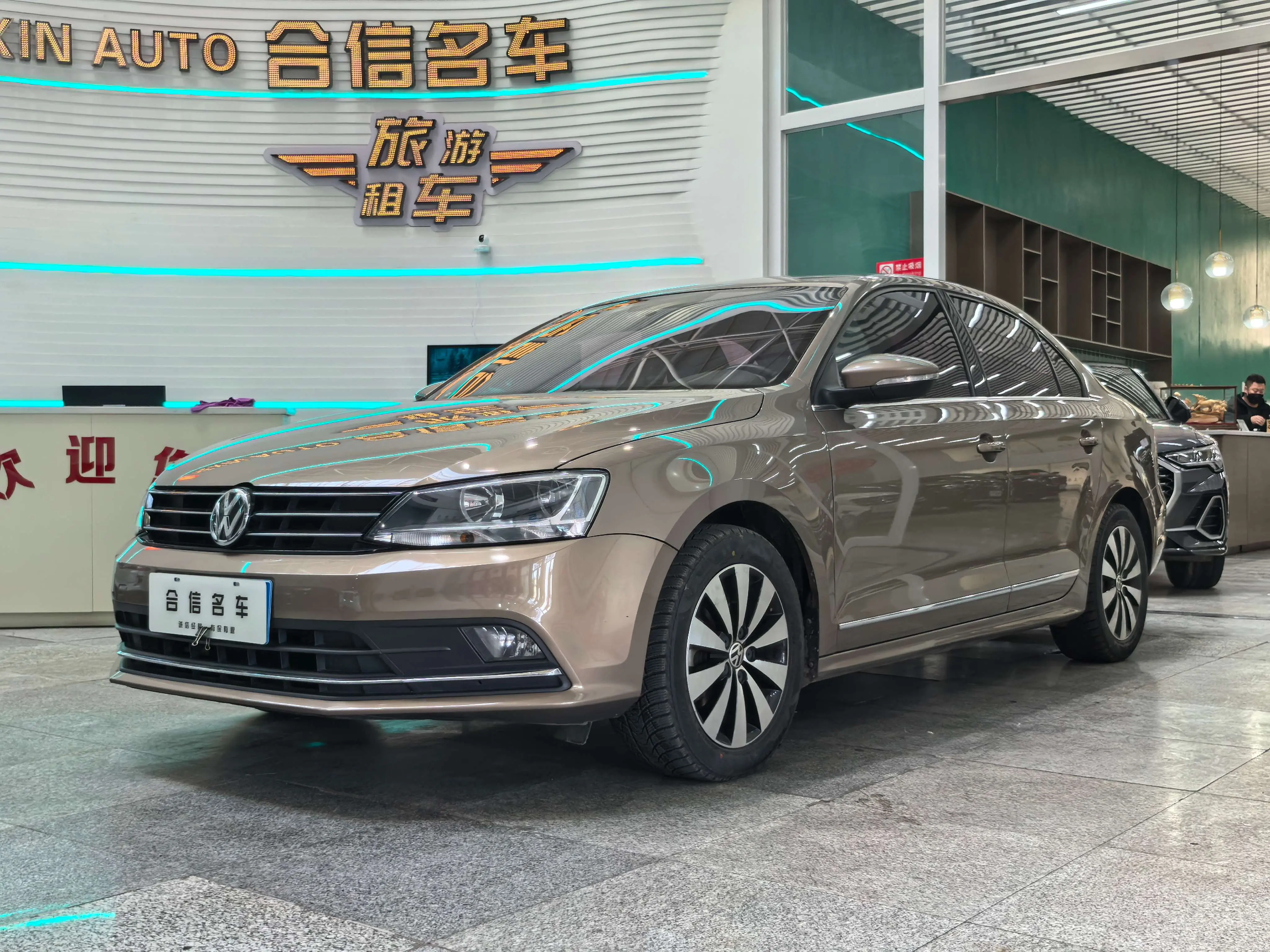 Volkswagen Sagitar  из Китая