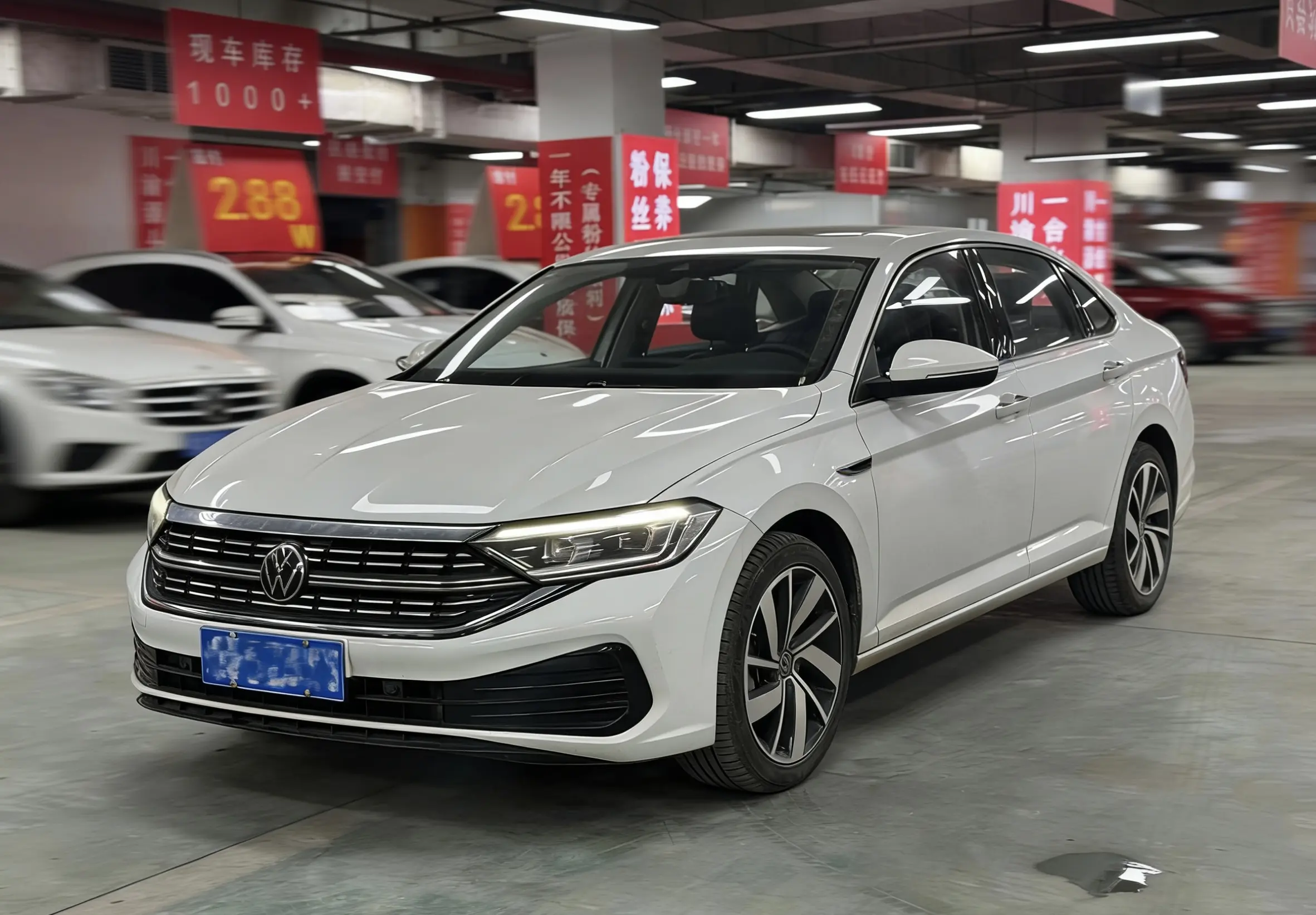 Volkswagen Sagitar  из Китая