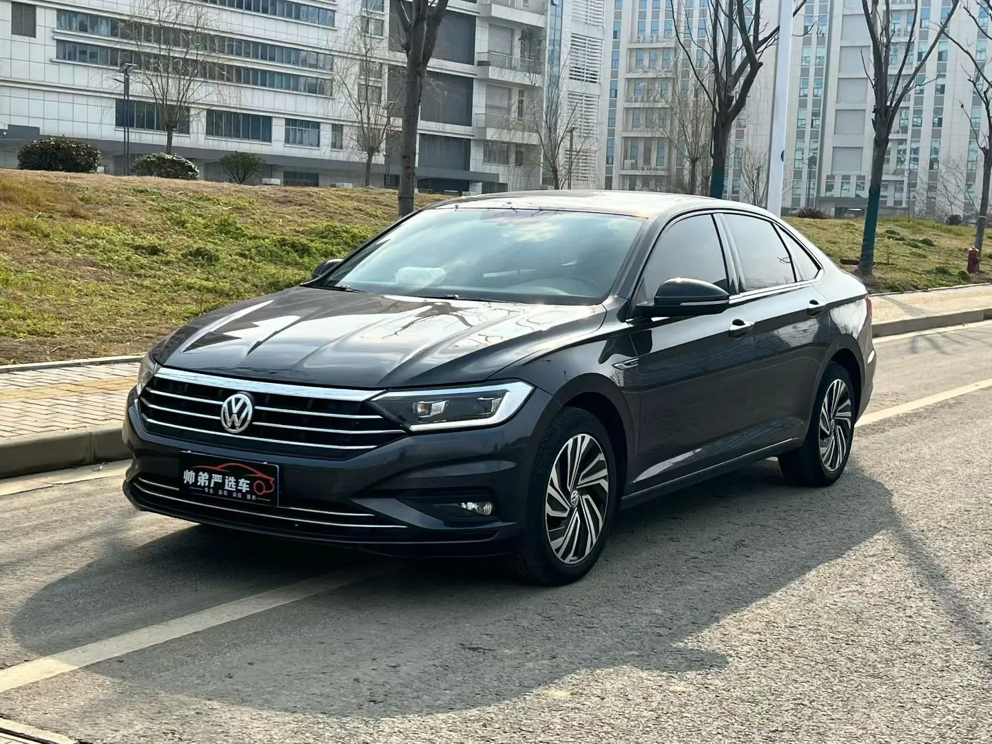 Volkswagen Sagitar  из Китая