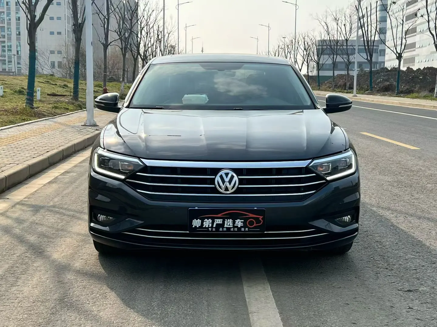 Volkswagen Sagitar  из Китая