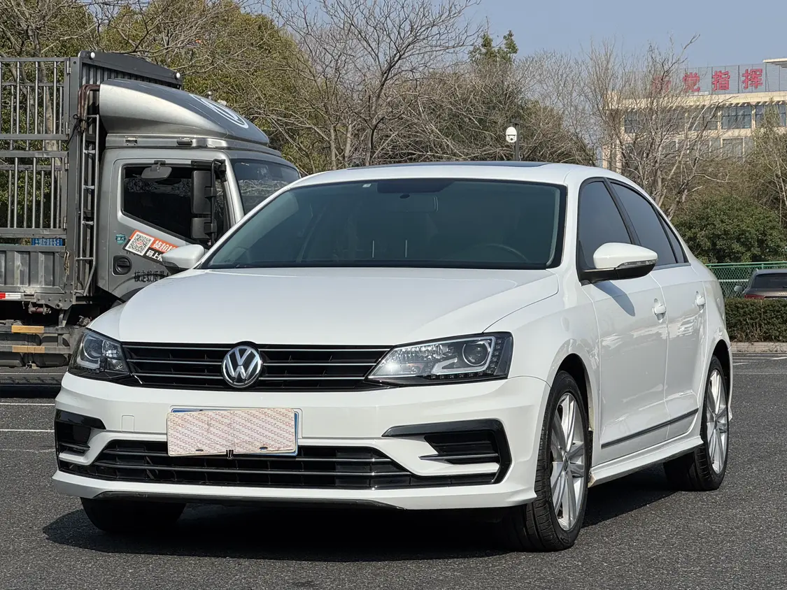 Volkswagen Sagitar  из Китая