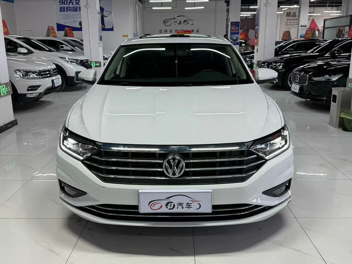 Volkswagen Sagitar  из Китая