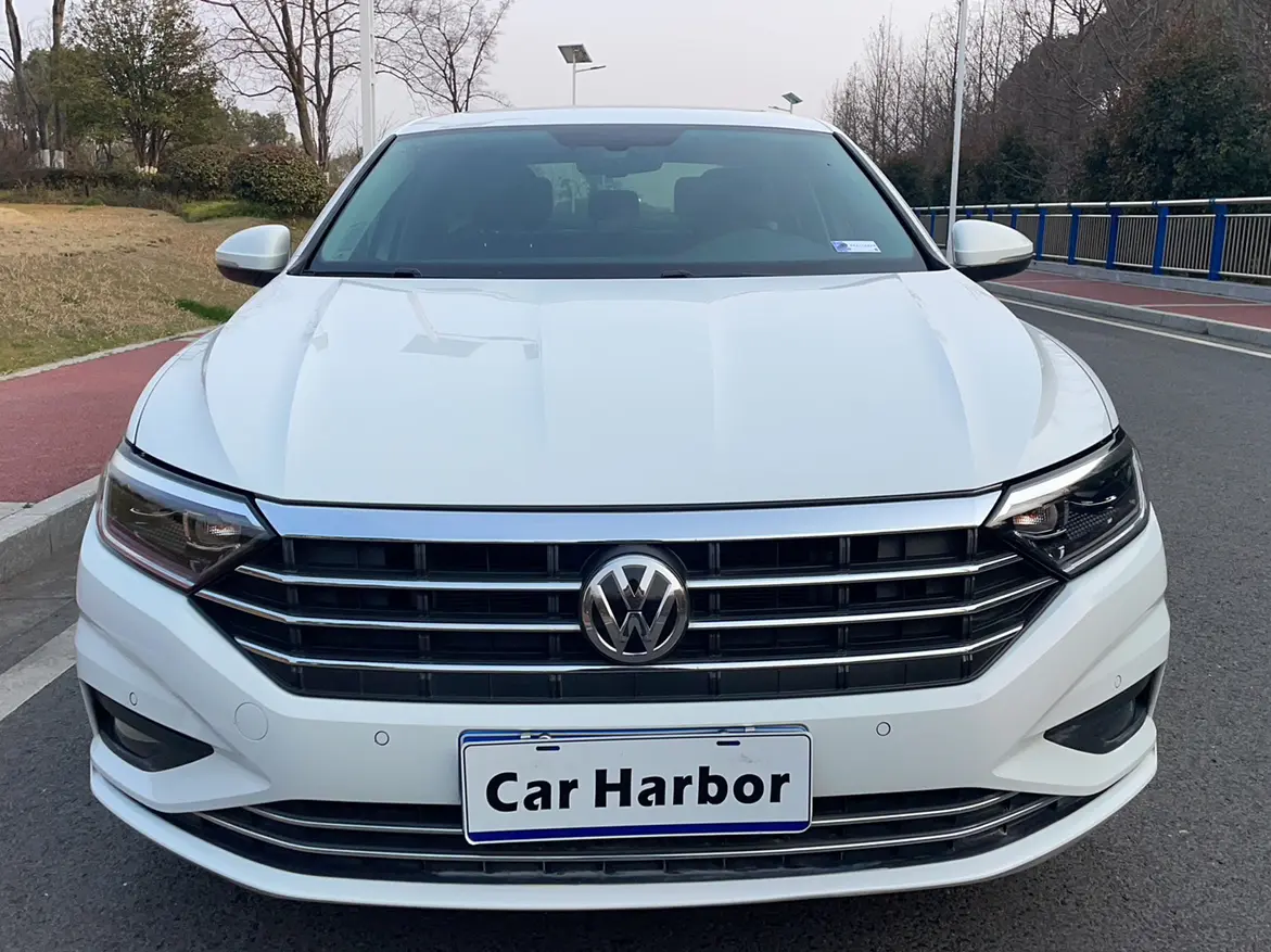 Volkswagen Sagitar  из Китая