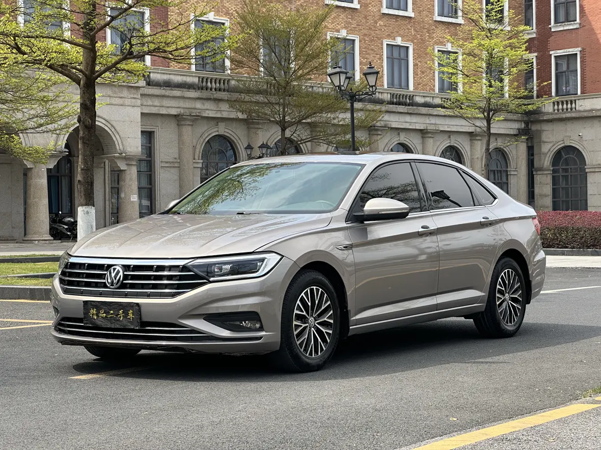 Volkswagen Sagitar  из Китая