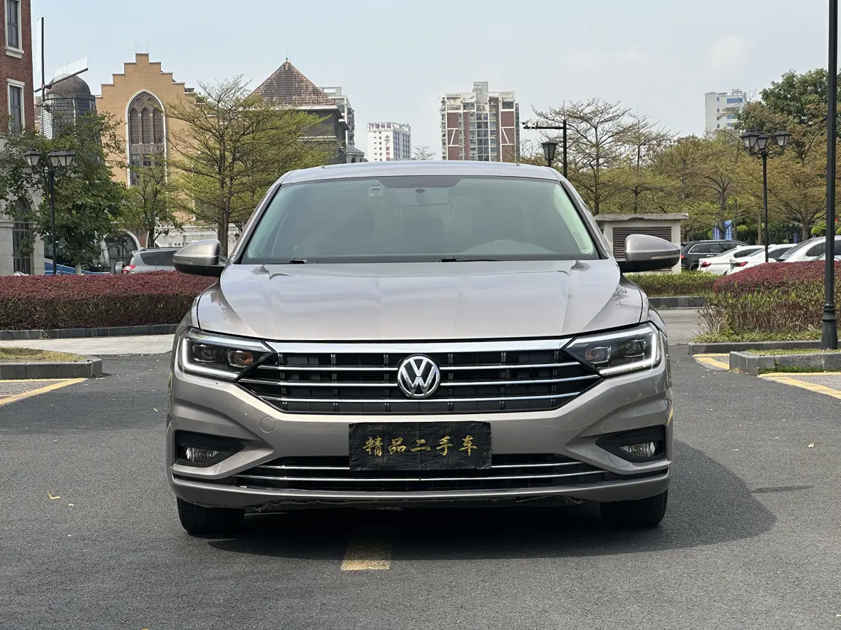 Volkswagen Sagitar  из Китая