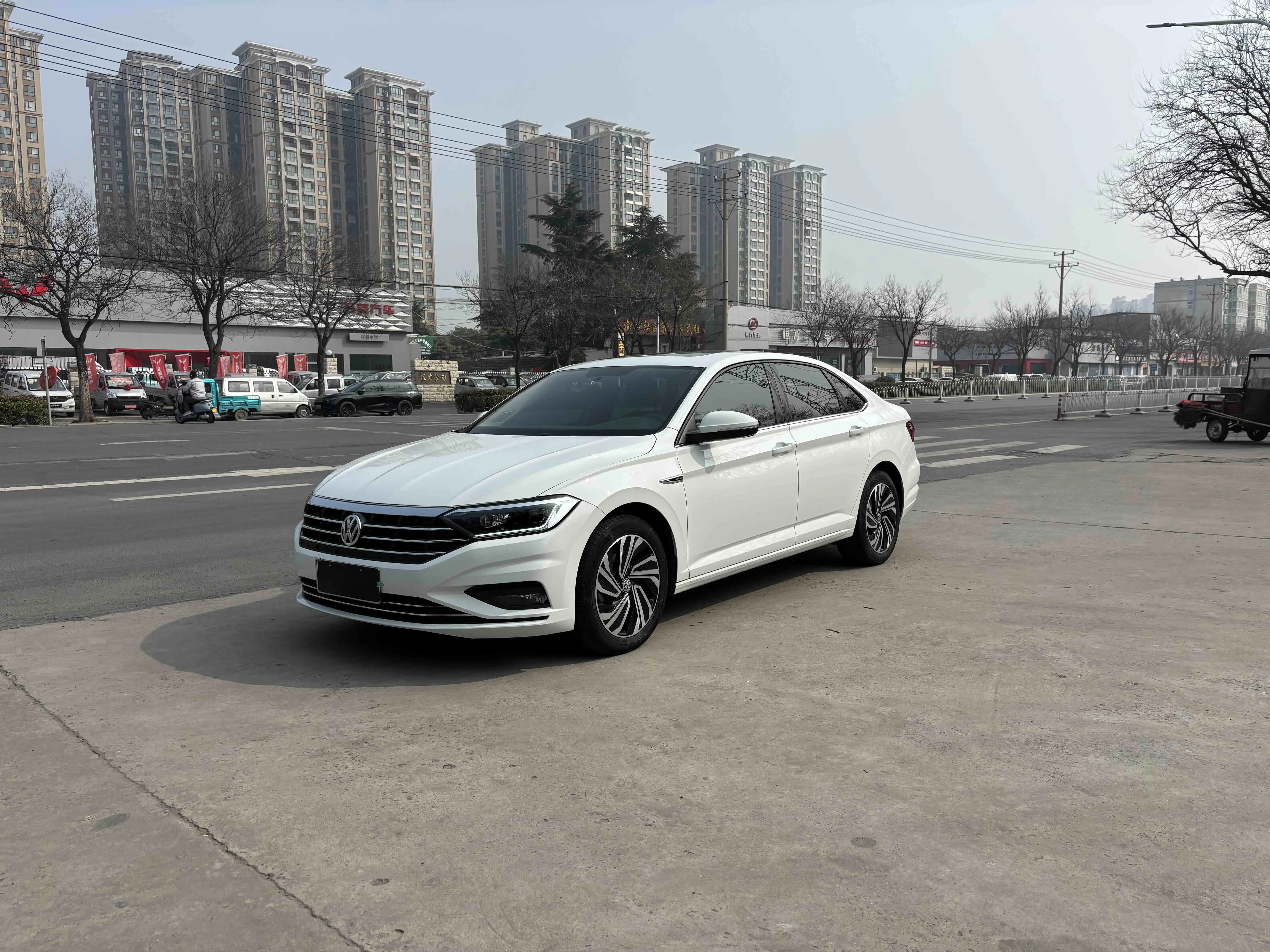 Volkswagen Sagitar  из Китая