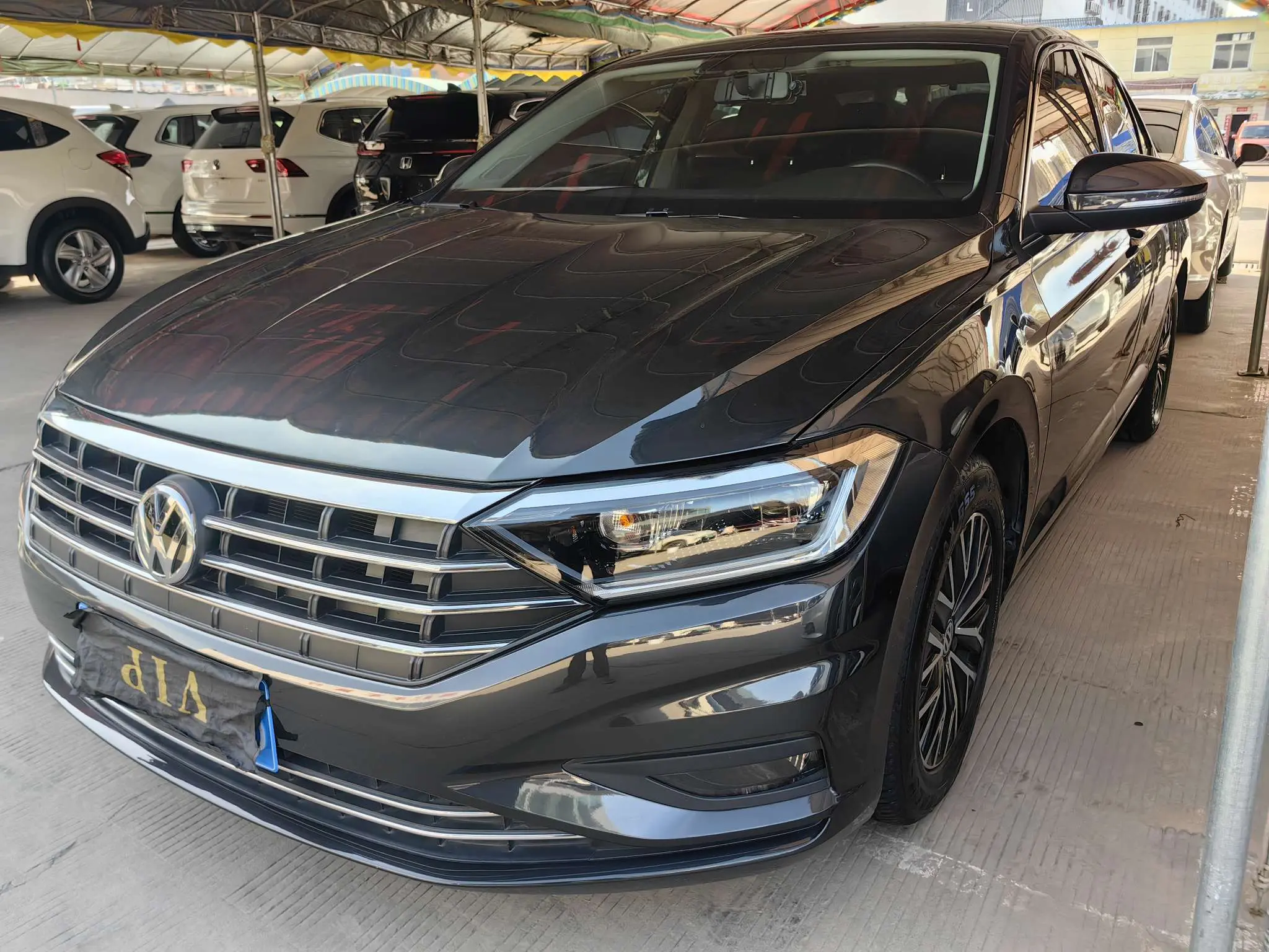 Volkswagen Sagitar  из Китая