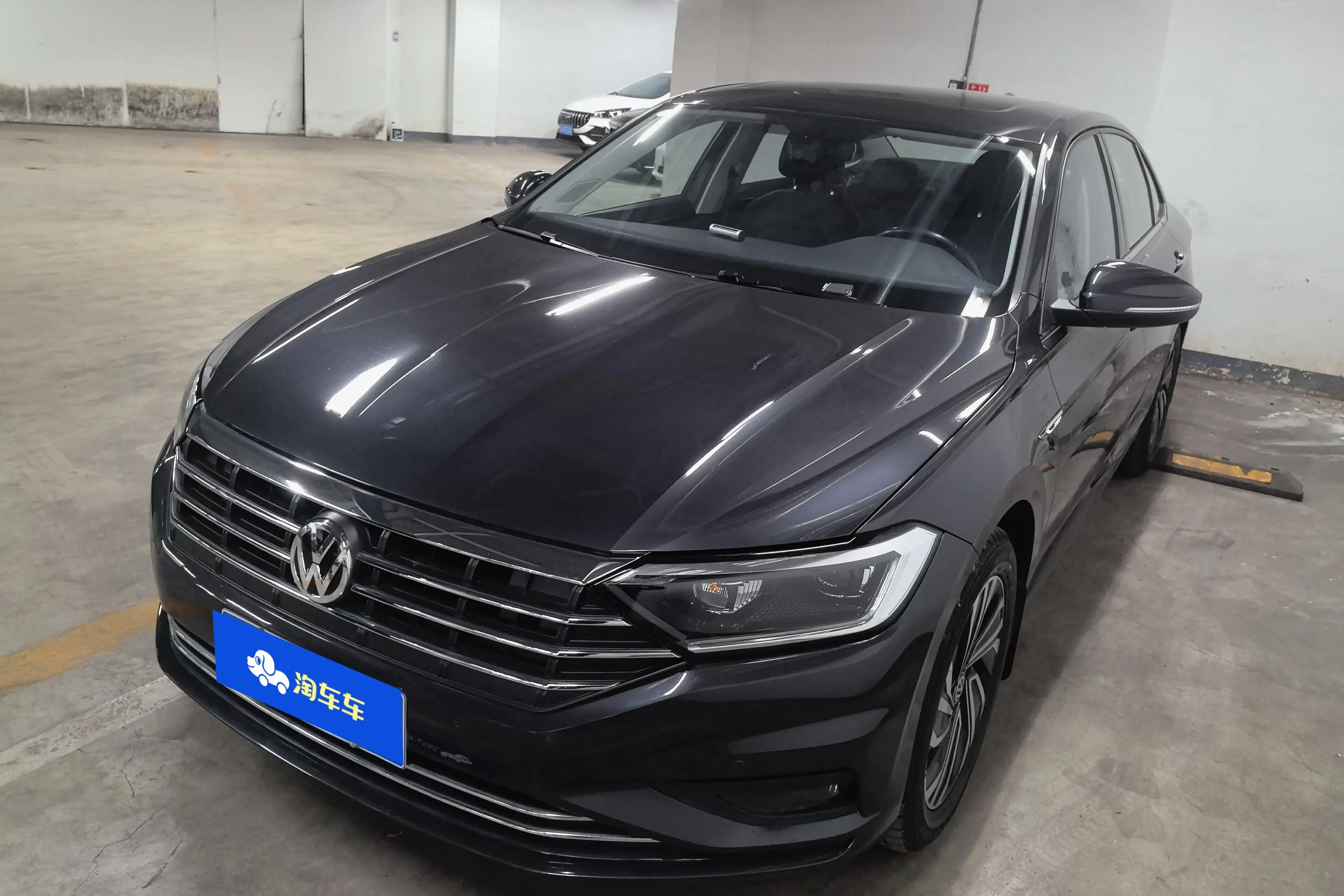 Volkswagen Sagitar  из Китая