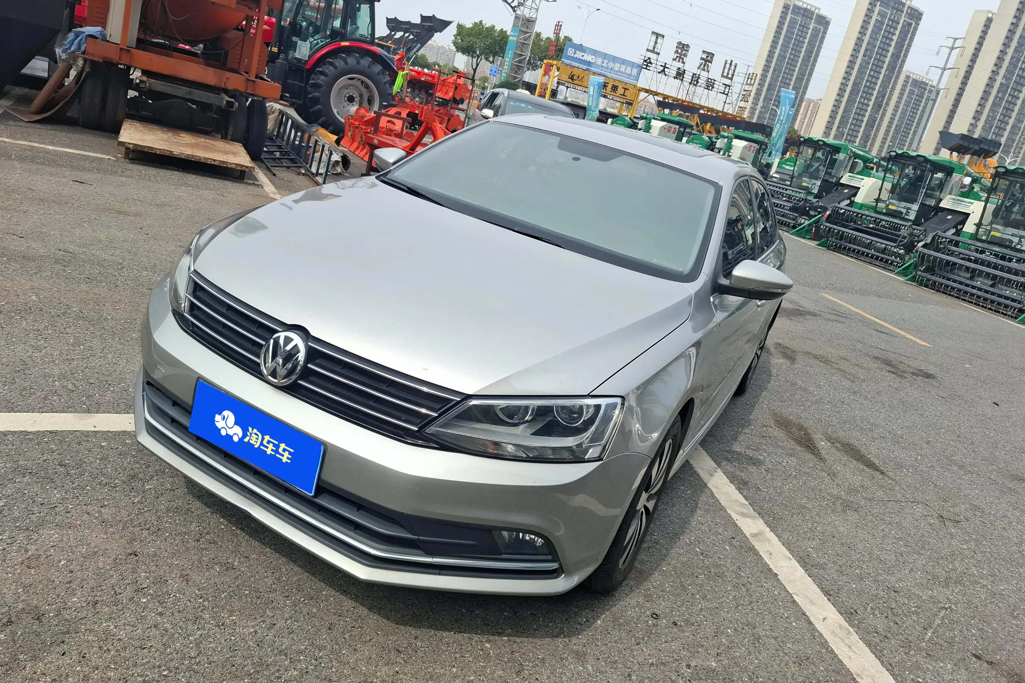 Volkswagen Sagitar  из Китая