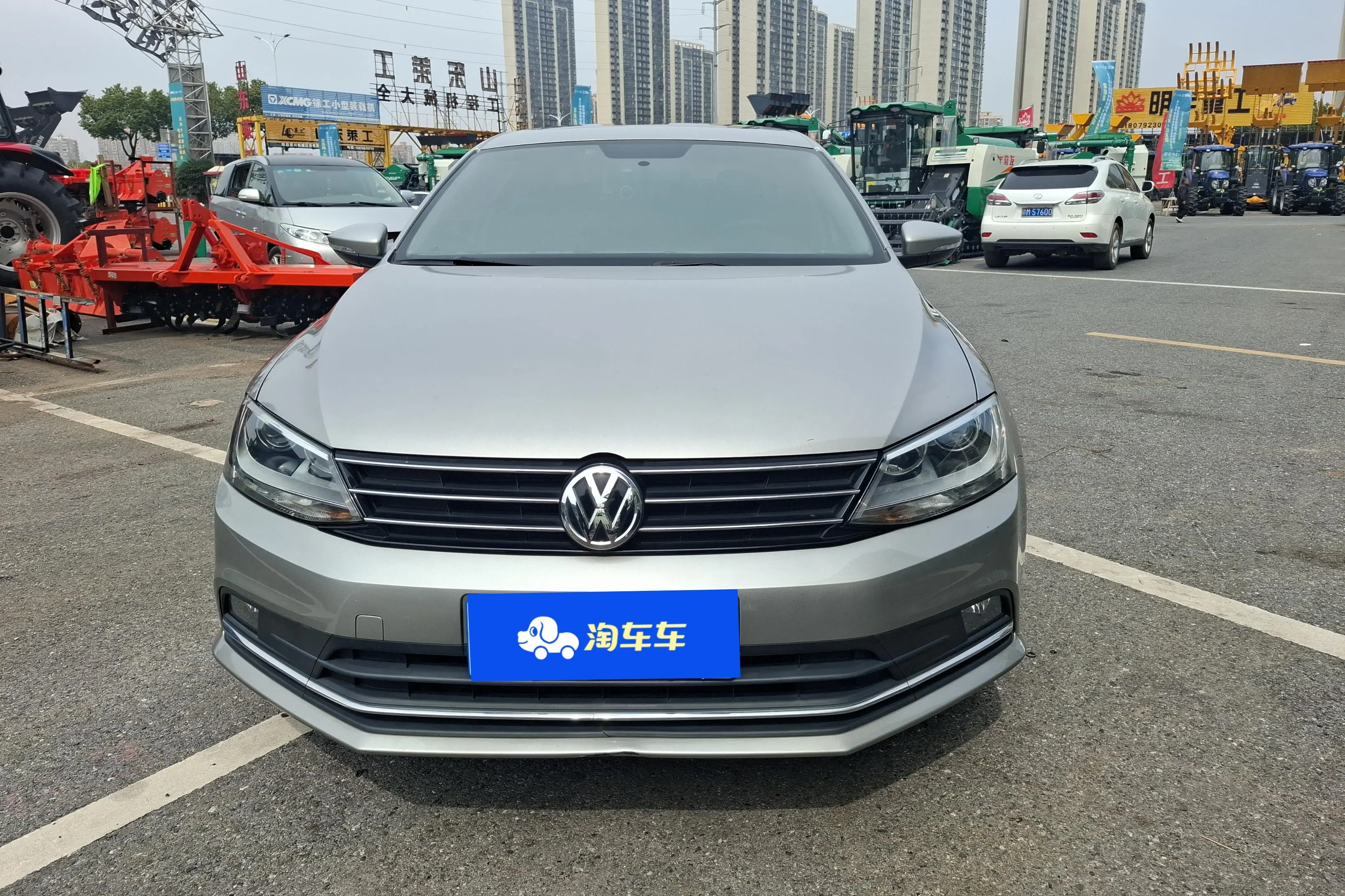 Volkswagen Sagitar  из Китая