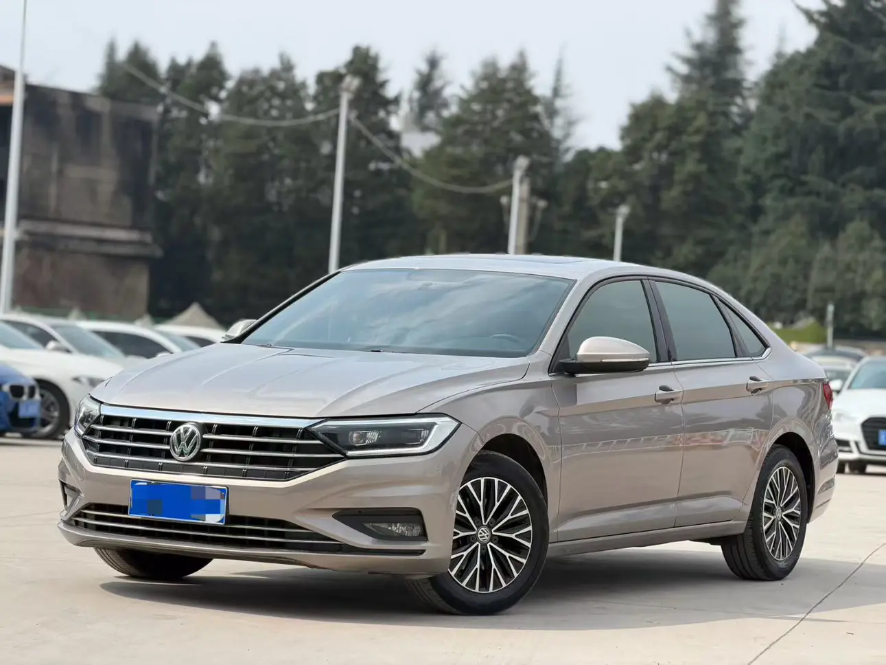 Volkswagen Sagitar  из Китая